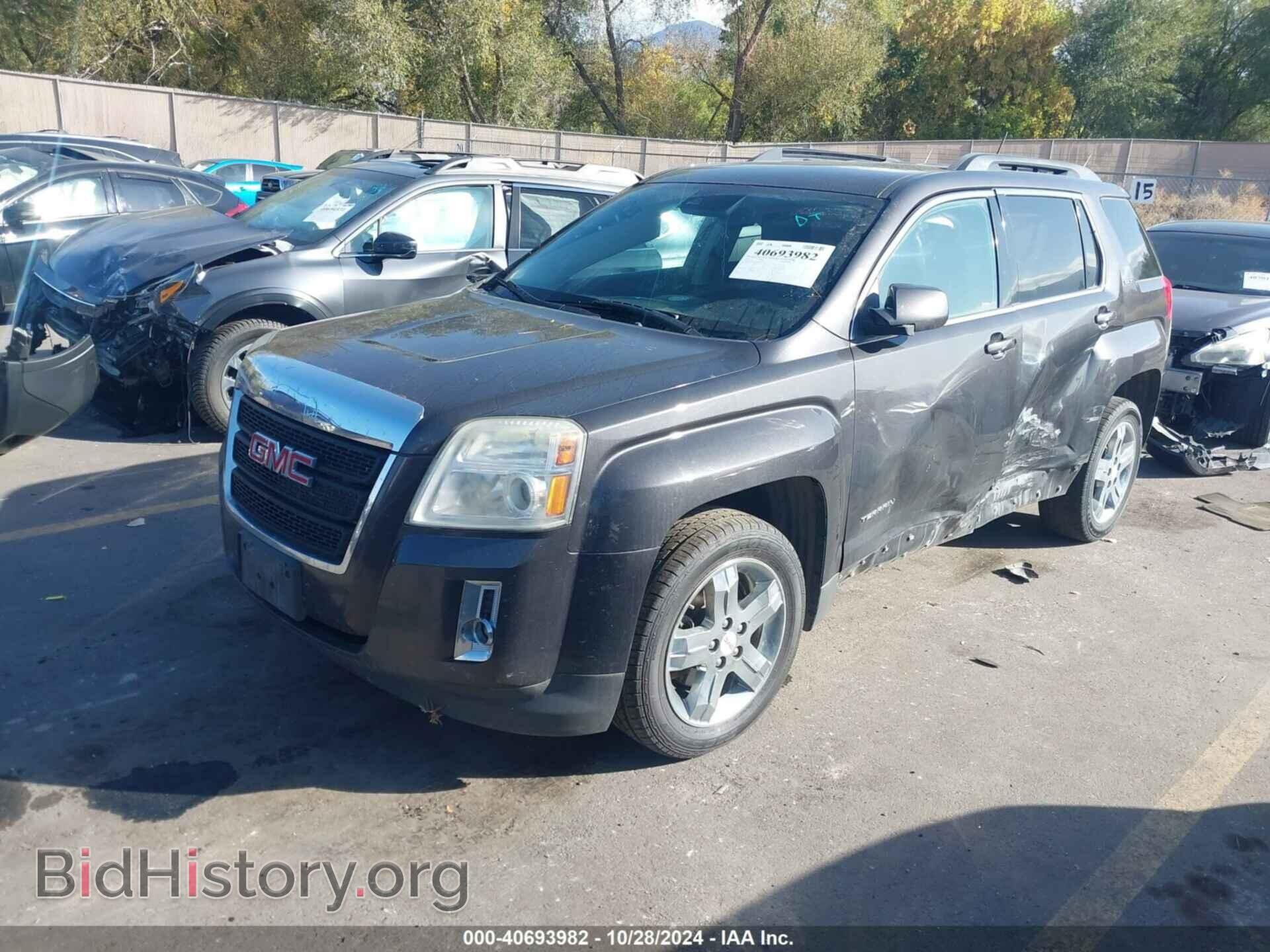 2013 GMC TERRAIN - VIN: 2GKFLVE37D6201641 - Photo 2