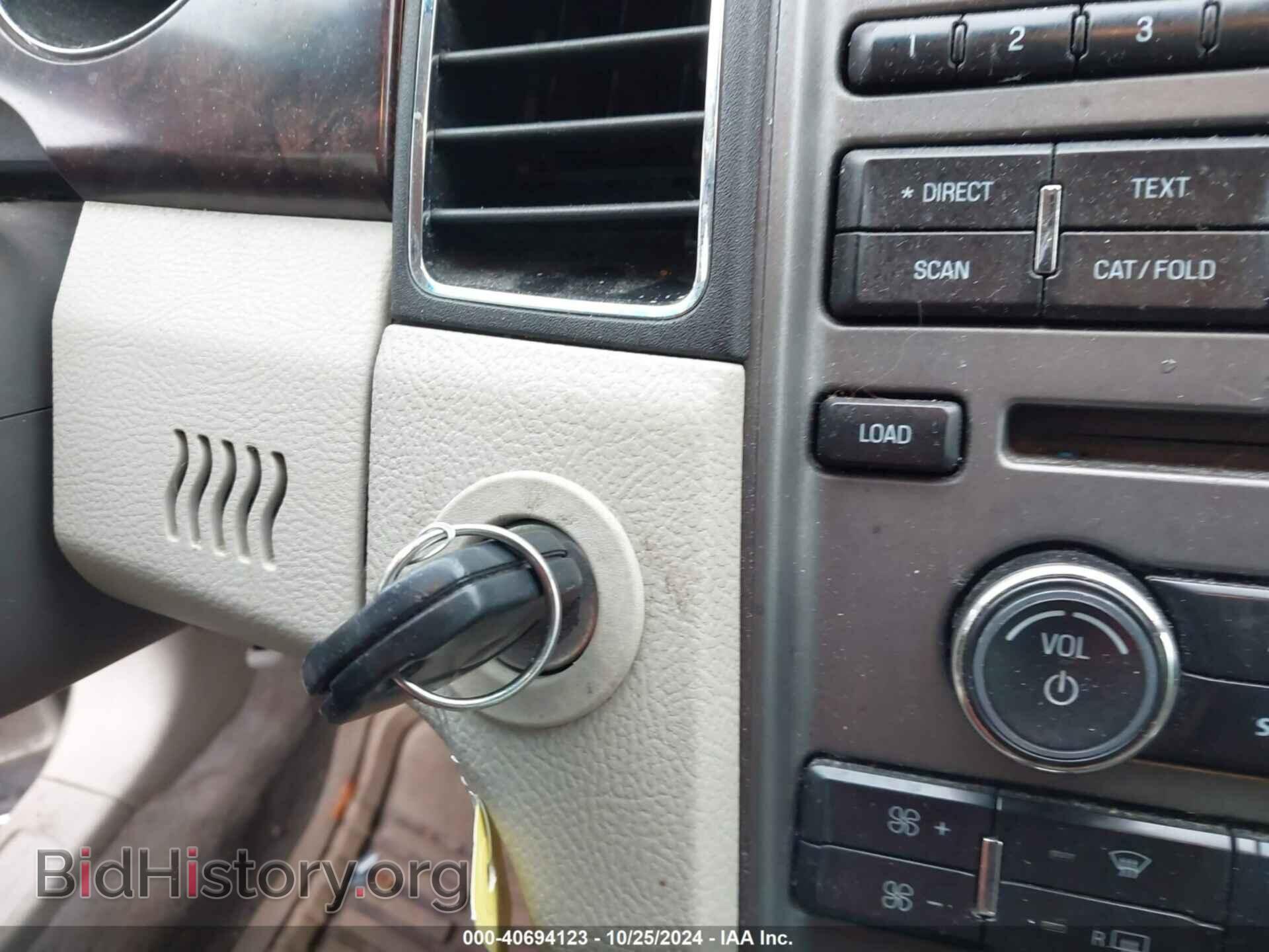 2011 FORD TAURUS - VIN: 1FAHP2EW3BG142401 - Фото 11