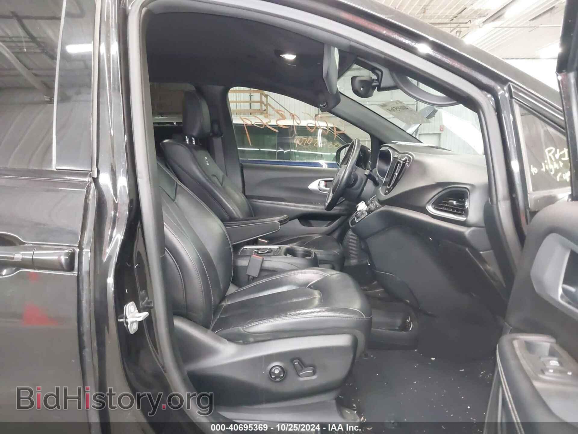 2018 CHRYSLER PACIFICA - VIN: 2C4RC1EG5JR157489 - Фото 5