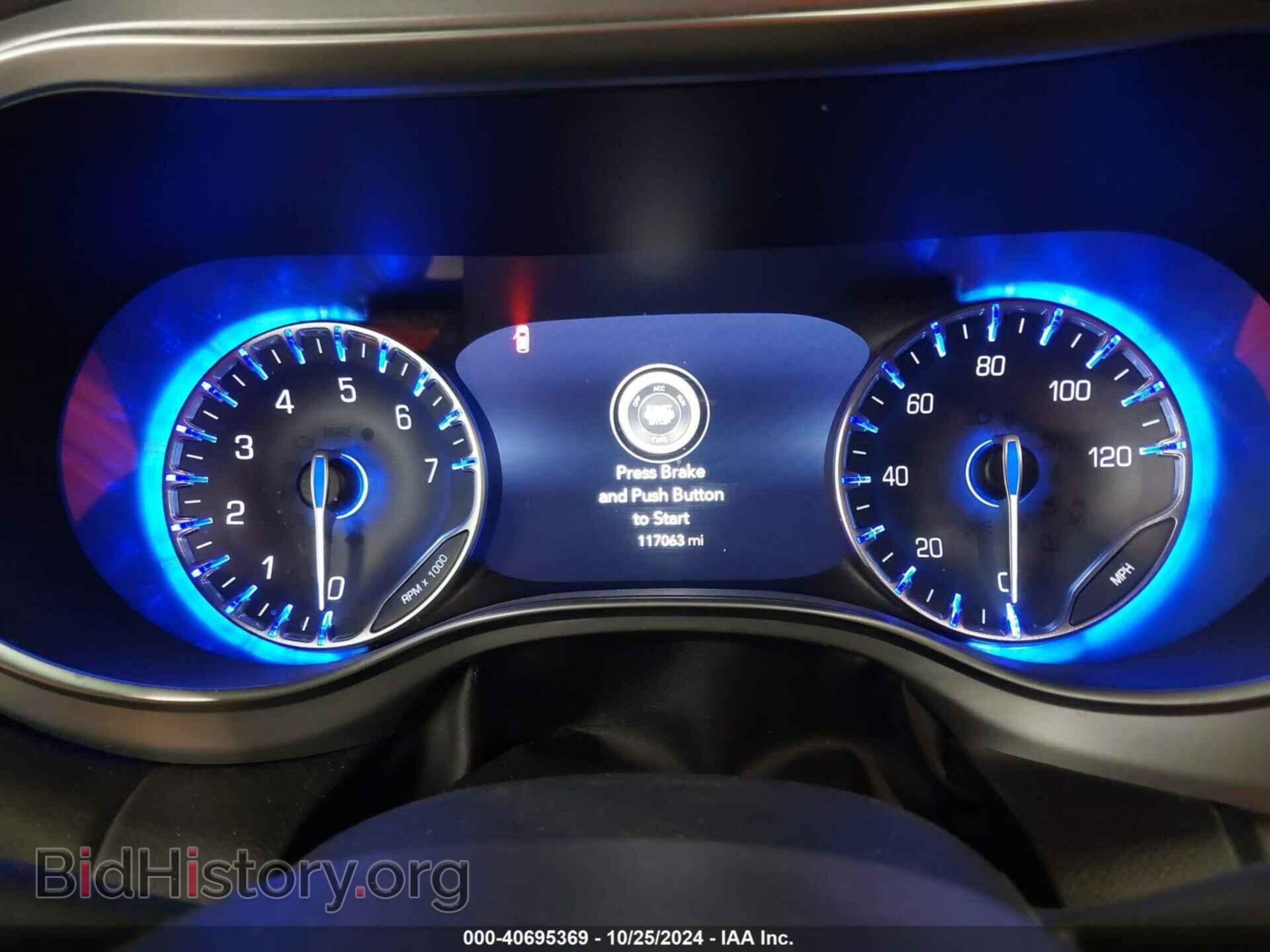 2018 CHRYSLER PACIFICA - VIN: 2C4RC1EG5JR157489 - Фото 7