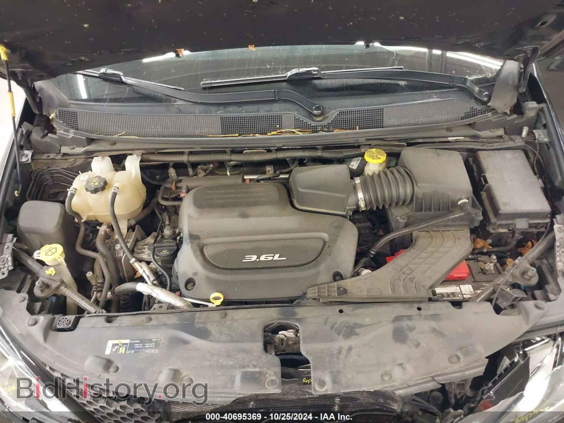 2018 CHRYSLER PACIFICA - VIN: 2C4RC1EG5JR157489 - Фото 10