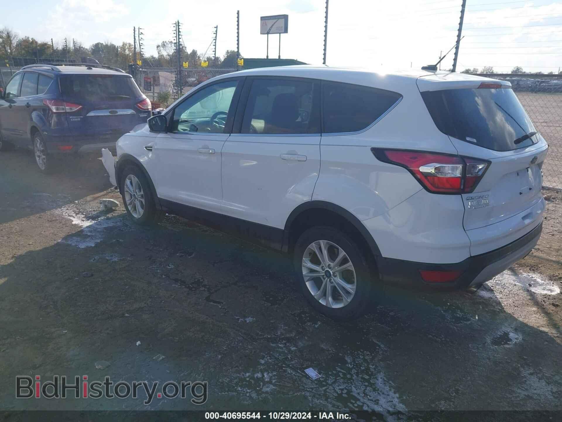 2017 FORD ESCAPE - VIN: 1FMCU0GD9HUE46416 - Фото 3