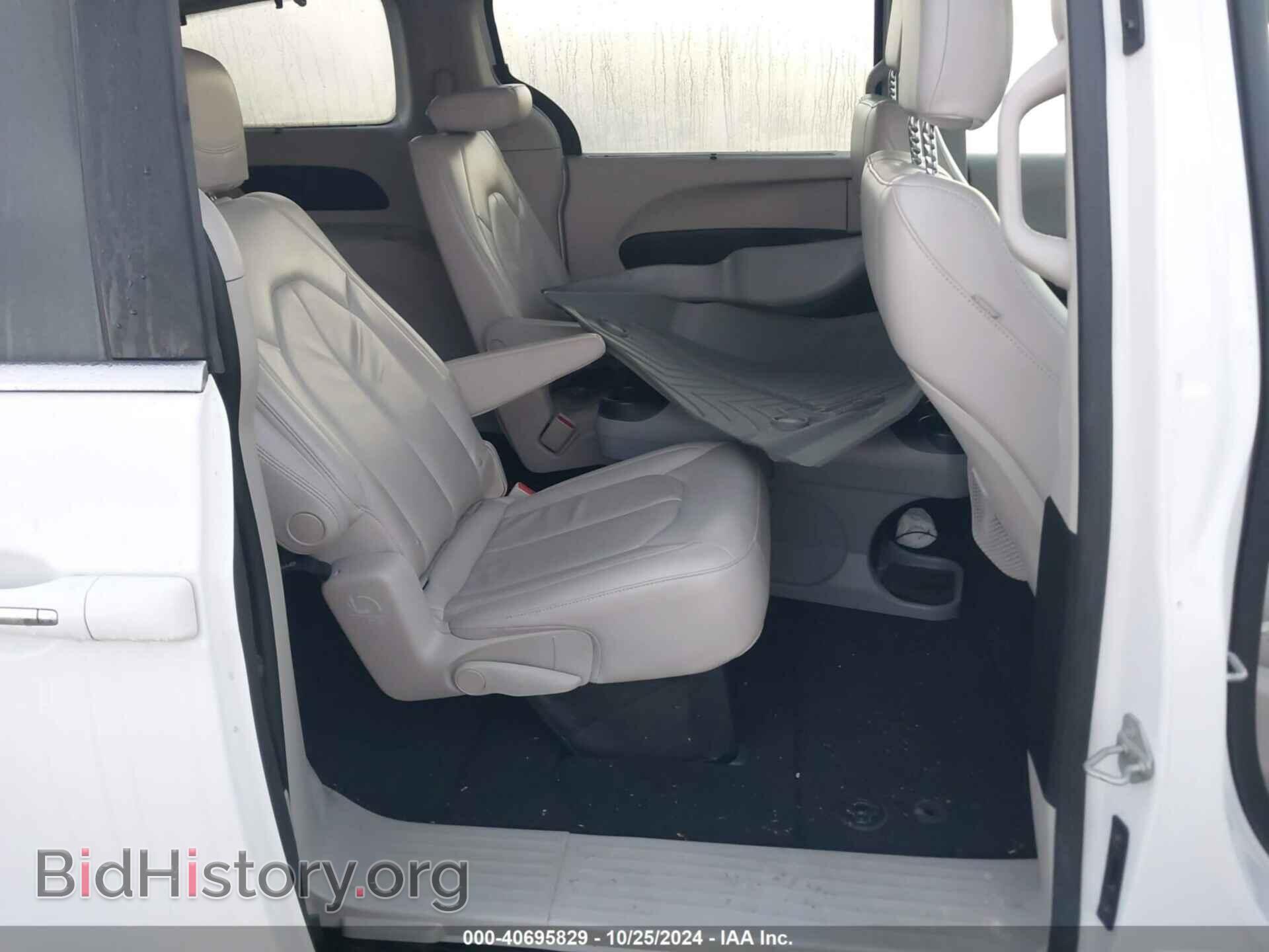 2017 CHRYSLER PACIFICA - VIN: 2C4RC1BG3HR840242 - Фото 8