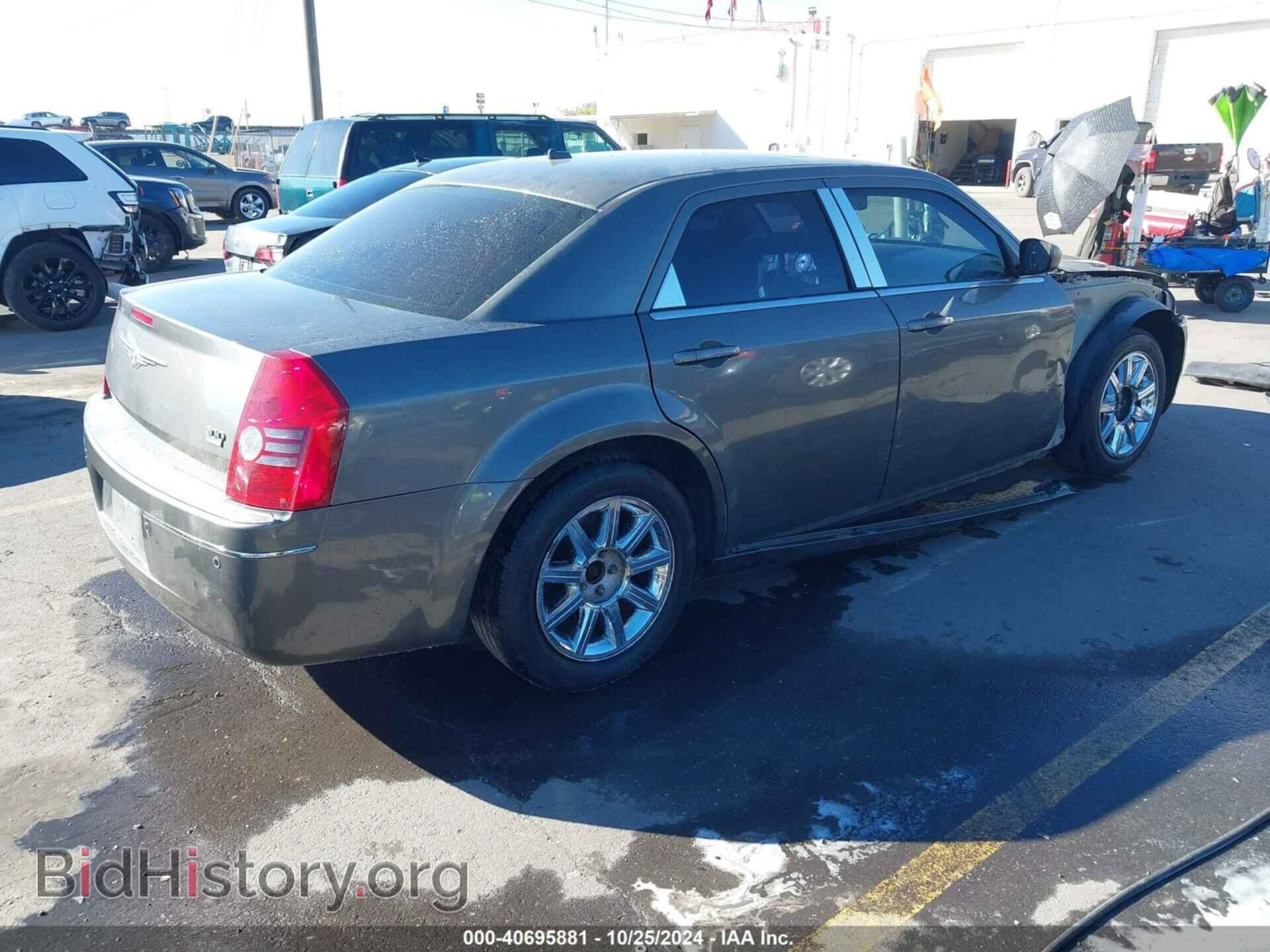 2008 CHRYSLER 300 - VIN: 2C3LA53G98H135814 - Фото 4