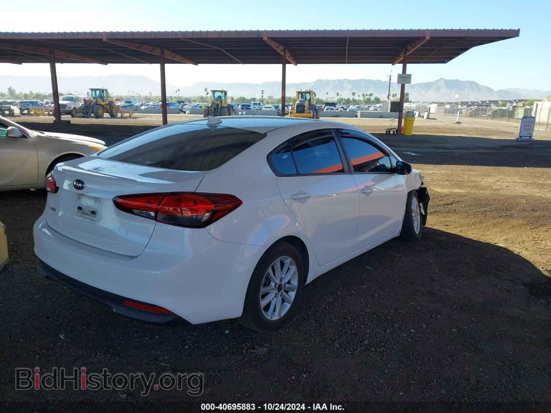 2017 KIA FORTE - VIN: 3KPFL4A79HE060608 - Фото 4