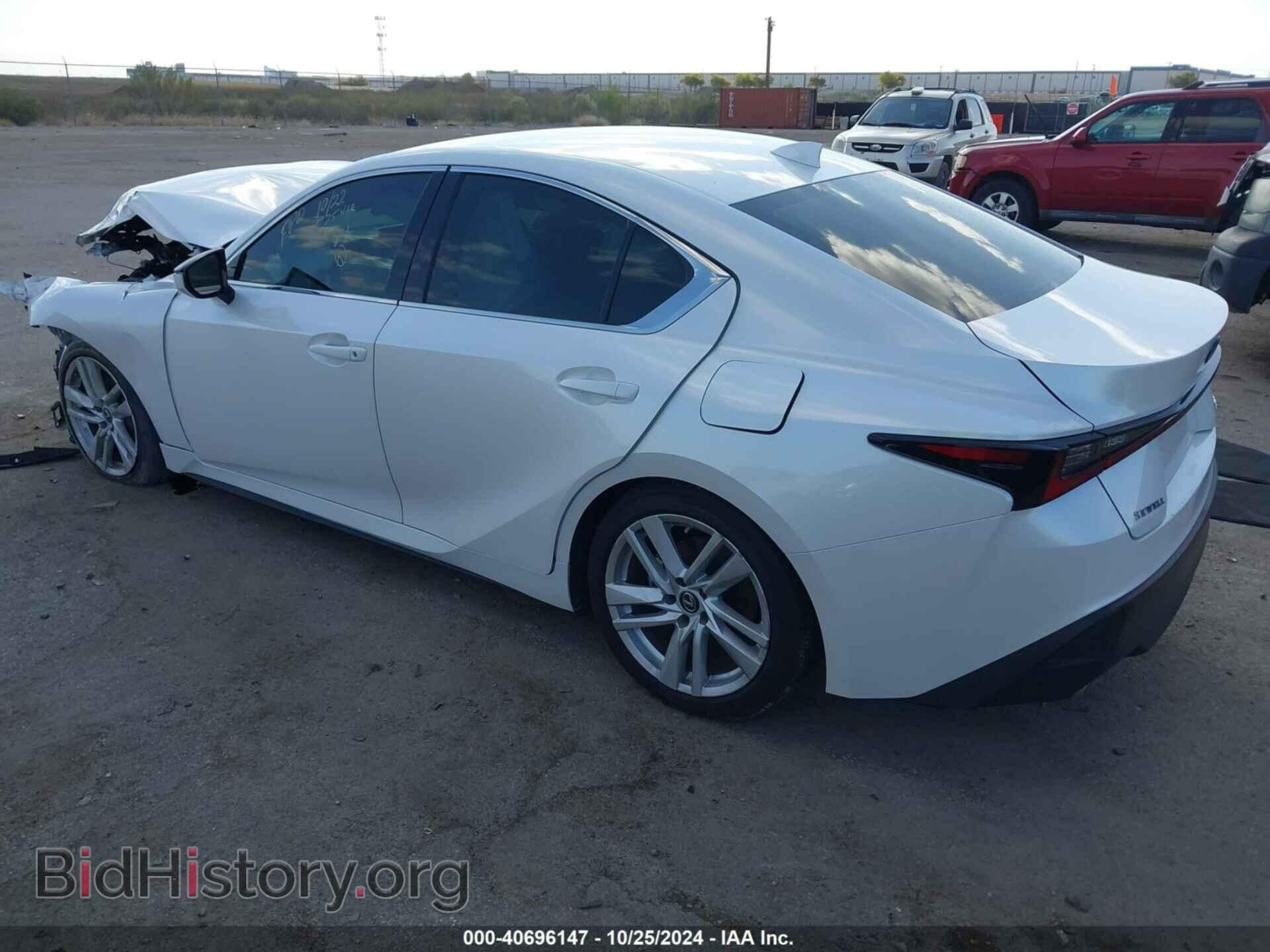 2021 LEXUS IS 300 - VIN: JTHAA1D26M5111470 - Photo 3