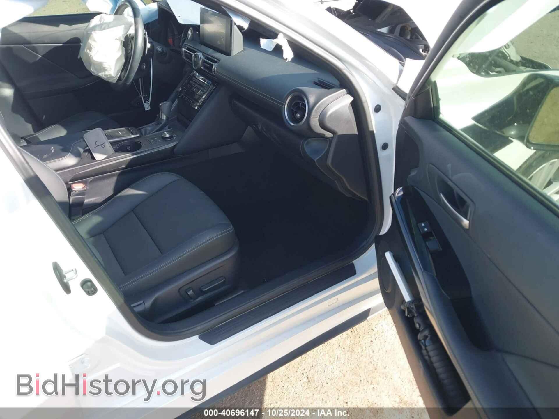 2021 LEXUS IS 300 - VIN: JTHAA1D26M5111470 - Photo 5