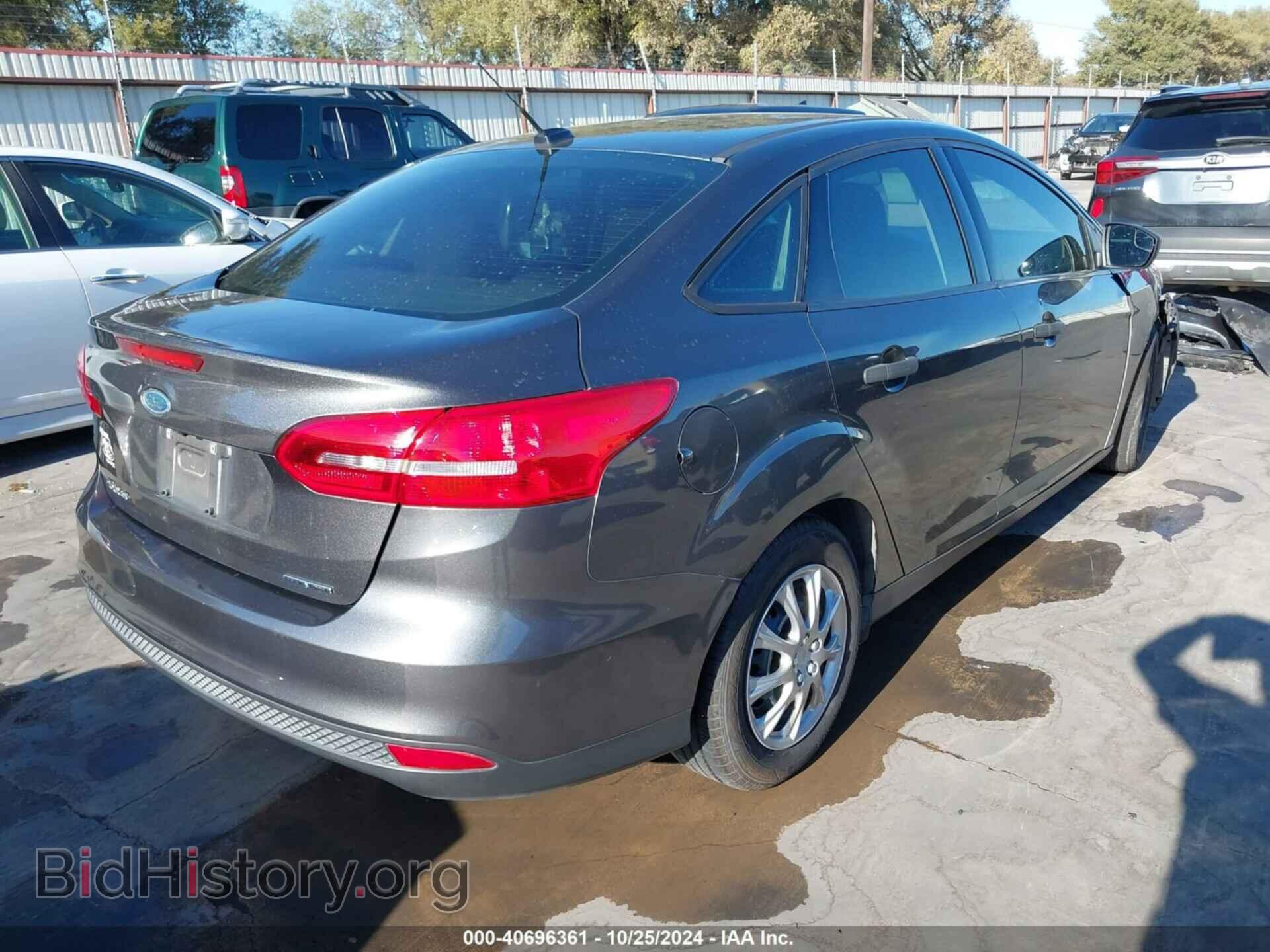 2015 FORD FOCUS - VIN: 1FADP3E22FL305733 - Photo 4