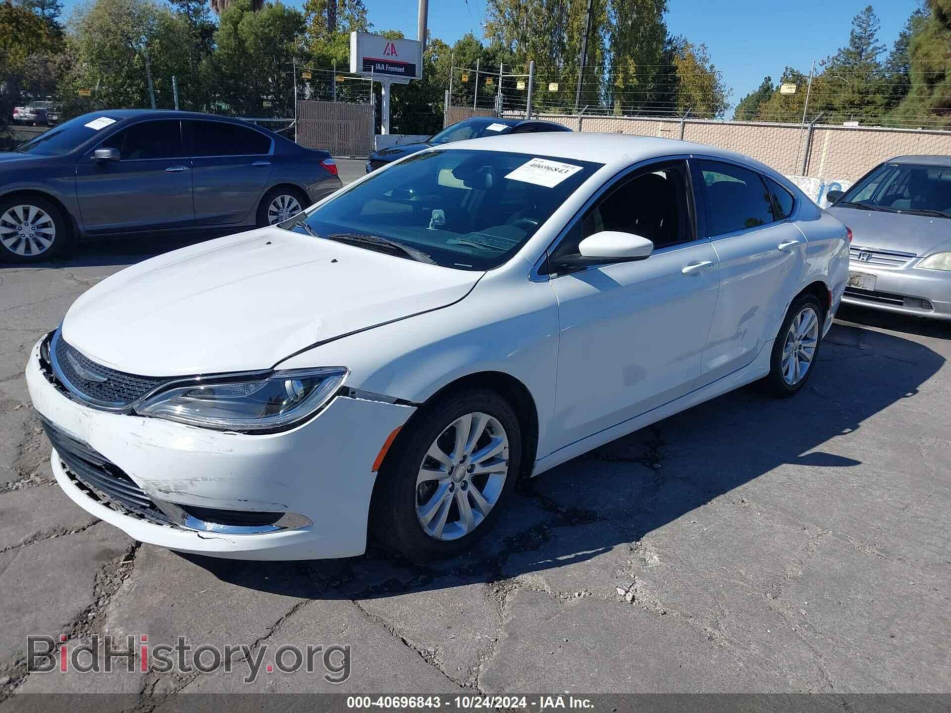 2015 CHRYSLER 200 - VIN: 1C3CCCAB8FN701519 - Фото 2
