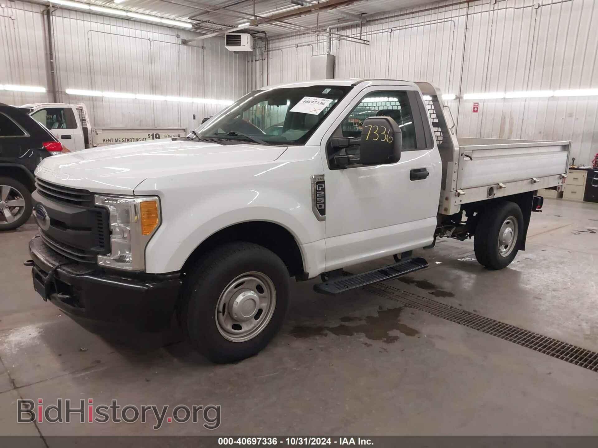 2017 FORD F-250 - VIN: 1FDBF2A69HEC81957 - Фото 2