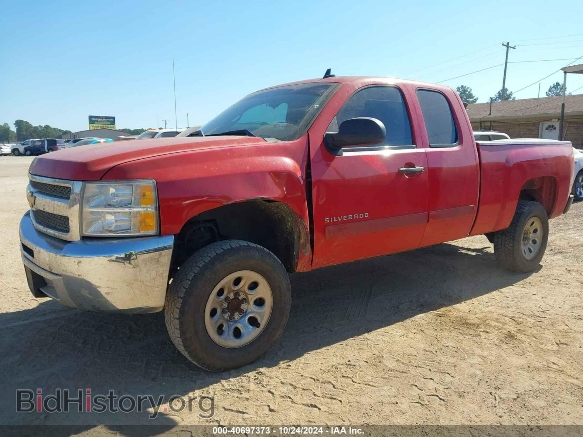 2013 CHEVROLET SILVERADO 1500 - VIN: 1GCRCREA6DZ116373 - Фото 2