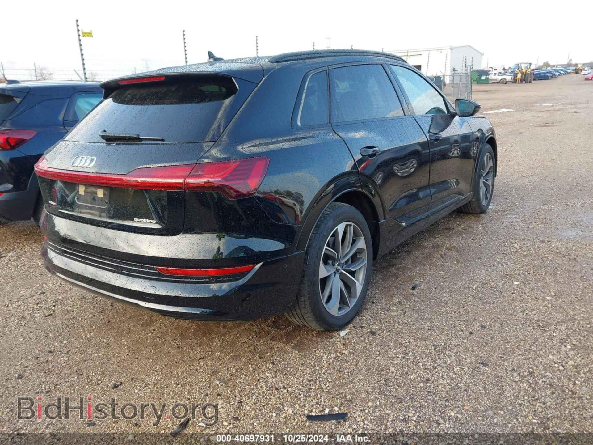 2021 AUDI E-TRON - VIN: WA1LAAGE7MB003743 - Фото 4