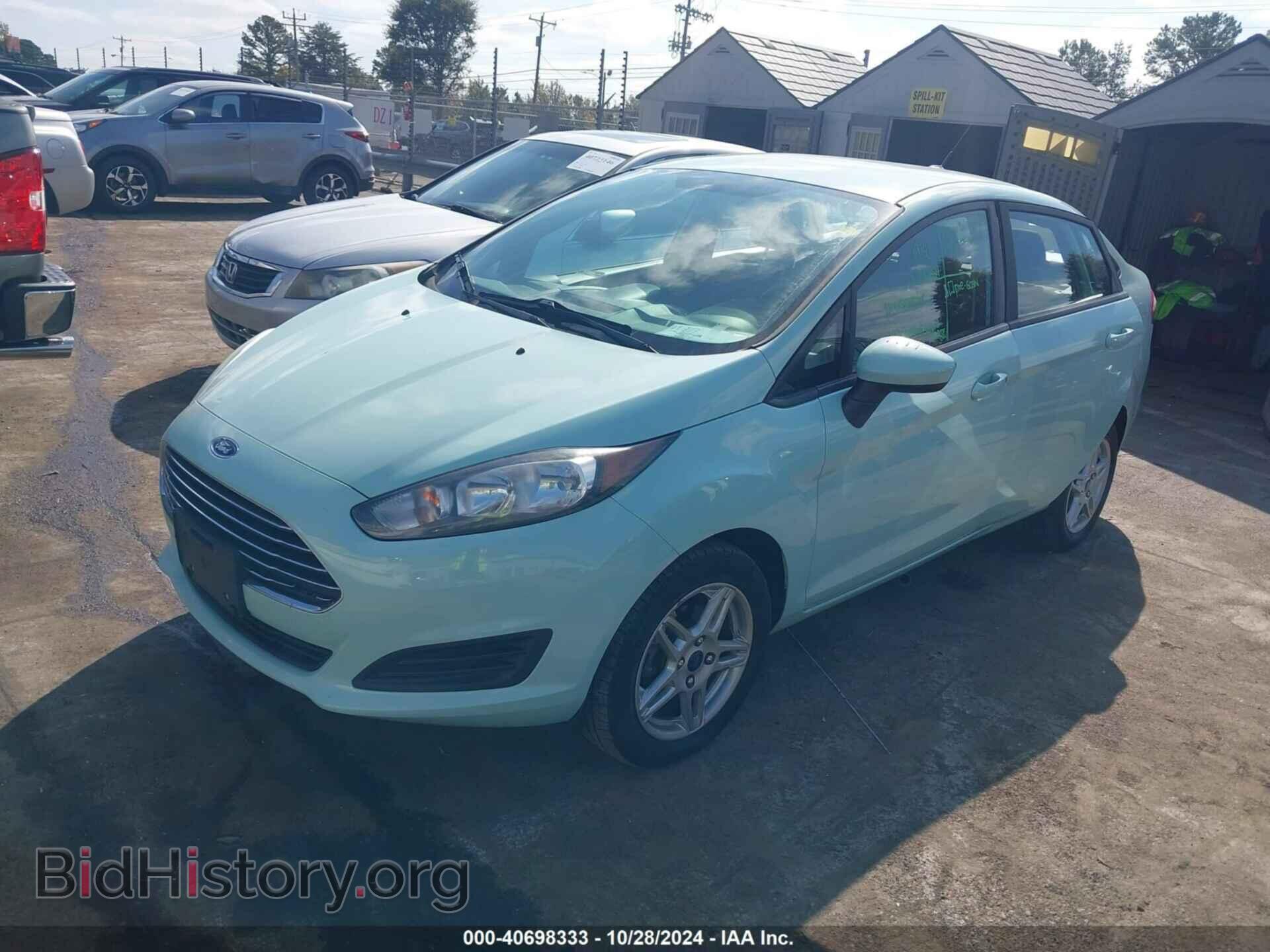 2017 FORD FIESTA - VIN: 3FADP4BJXHM142462 - Фото 2