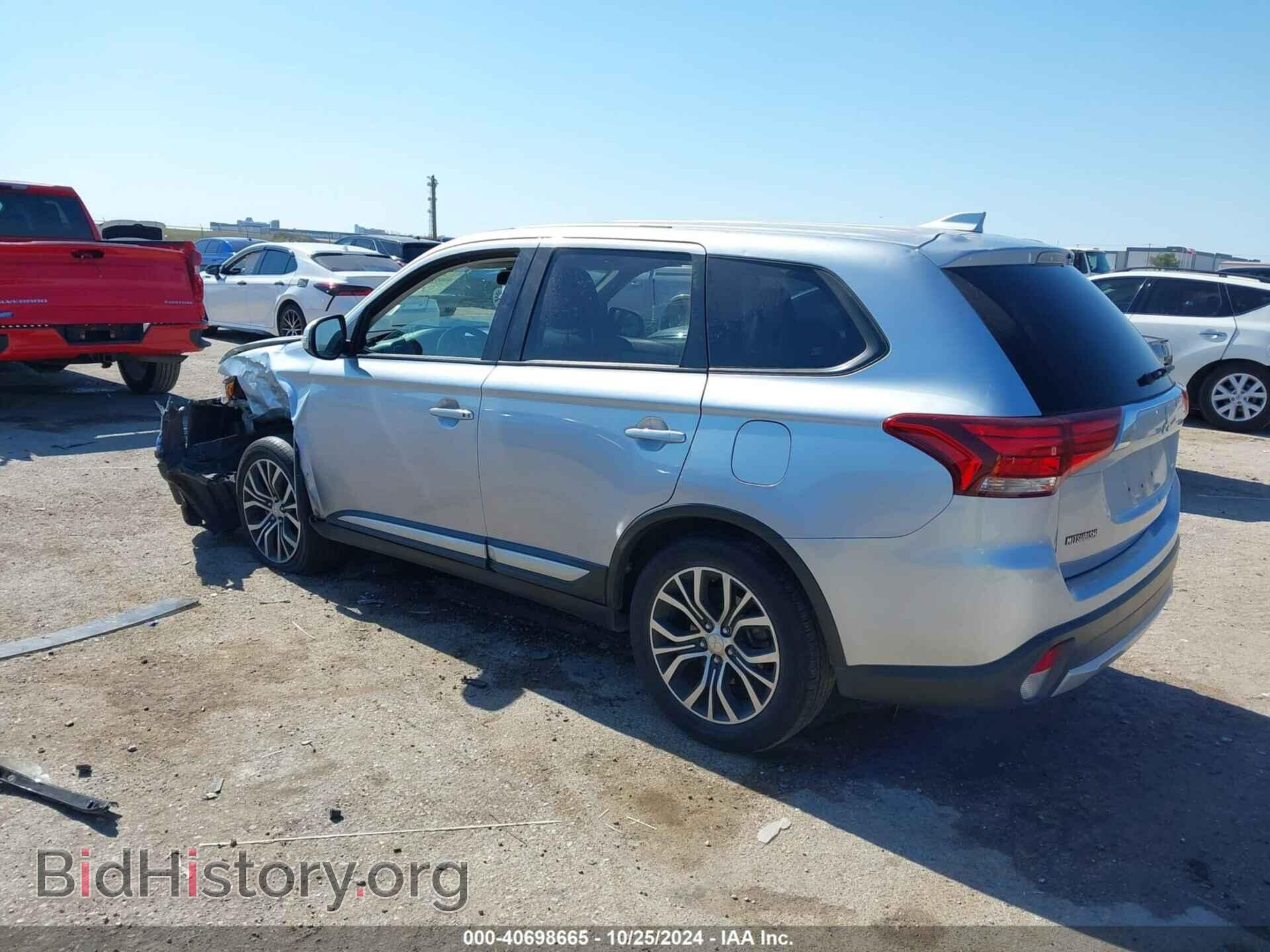 2017 MITSUBISHI OUTLANDER - VIN: JA4AD3A38HZ041027 - Фото 3