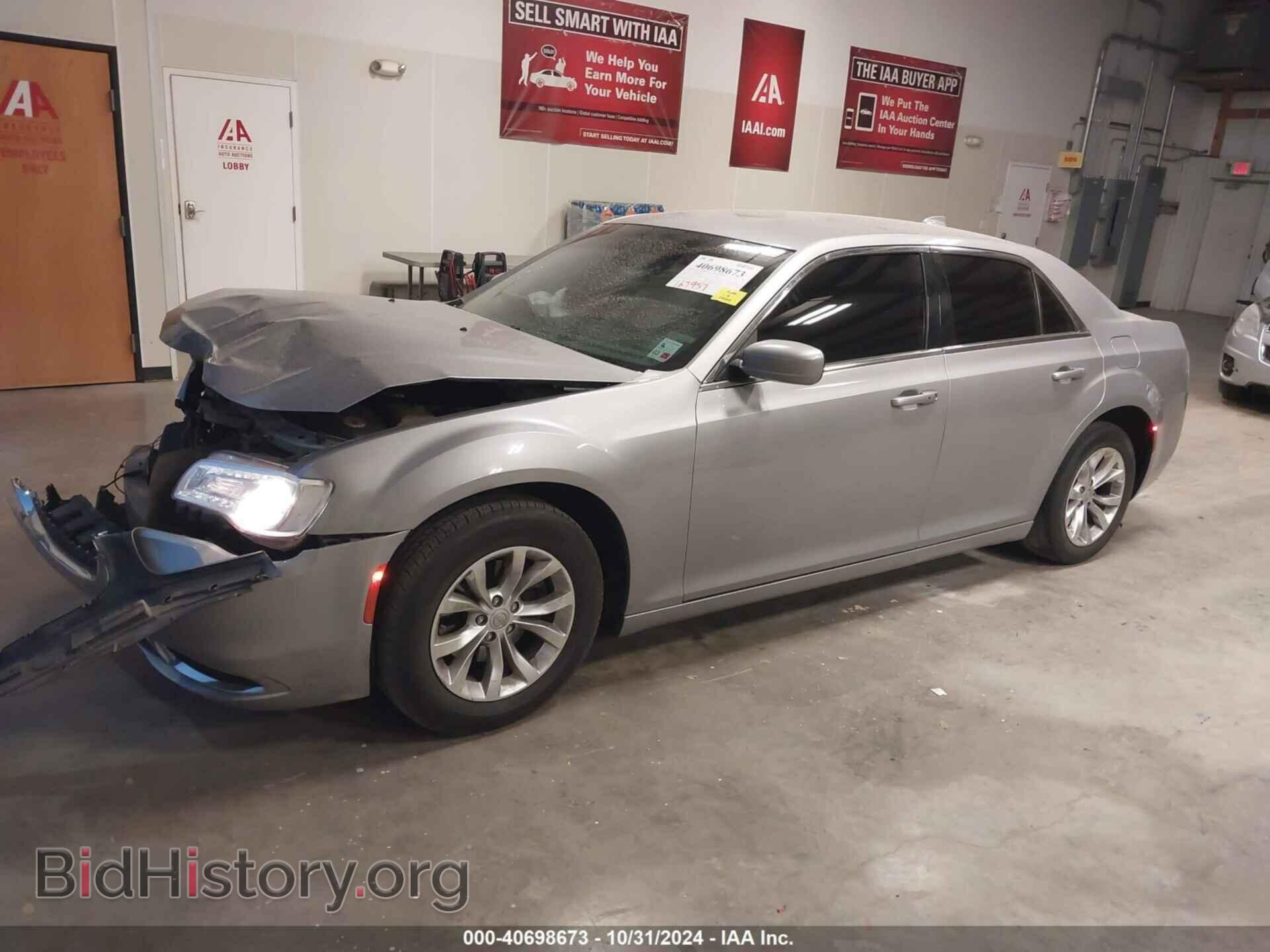 2016 CHRYSLER 300 - VIN: 2C3CCAAG8GH181350 - Фото 2