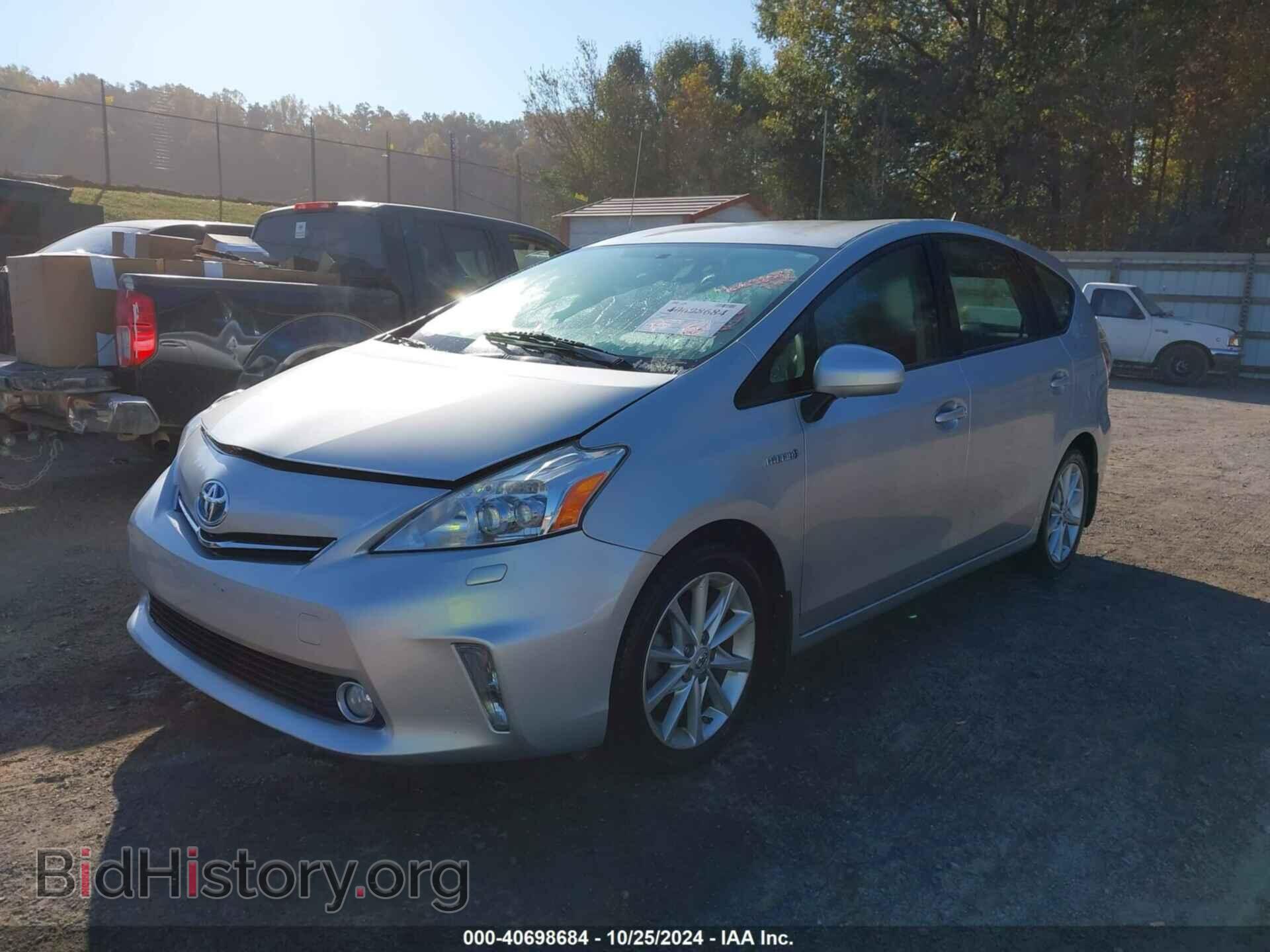 2012 TOYOTA PRIUS V - VIN: JTDZN3EU6C3102749 - Фото 2