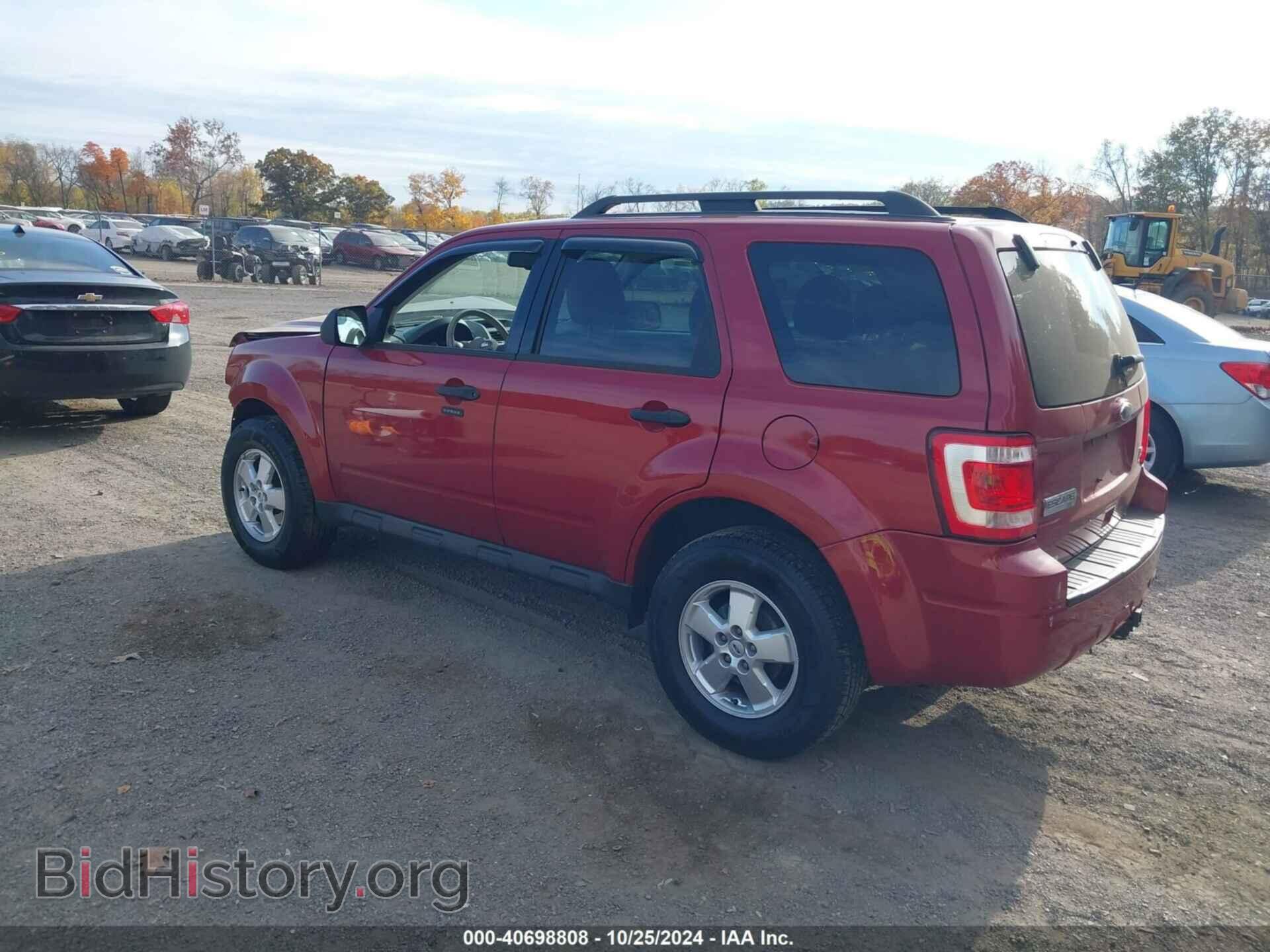 2011 FORD ESCAPE - VIN: 1FMCU9DG5BKA37951 - Фото 3