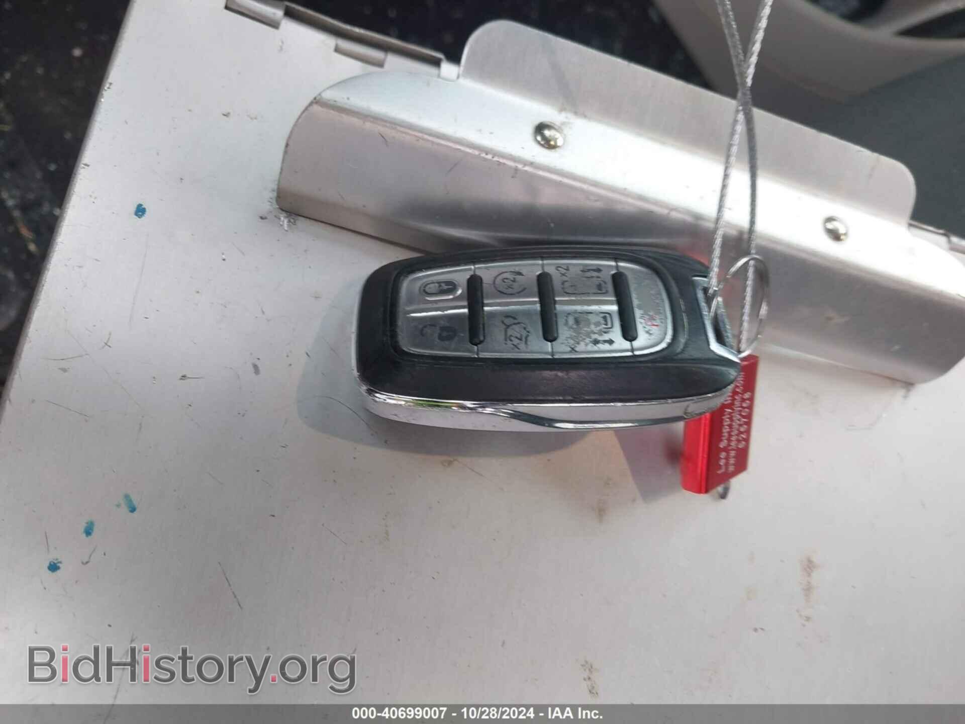 2017 CHRYSLER PACIFICA - VIN: 2C4RC1BG4HR823594 - Photo 11