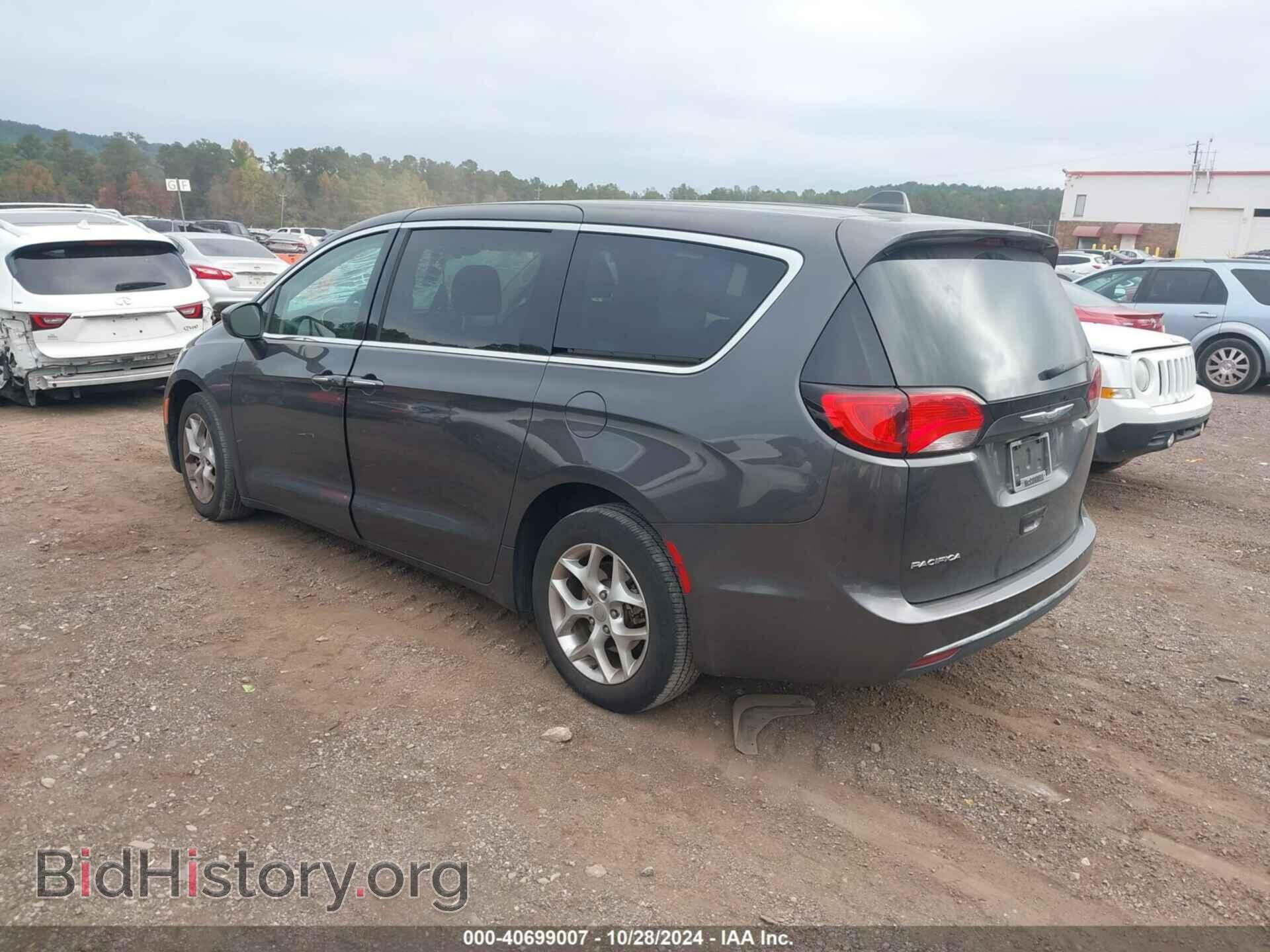 2017 CHRYSLER PACIFICA - VIN: 2C4RC1BG4HR823594 - Photo 3