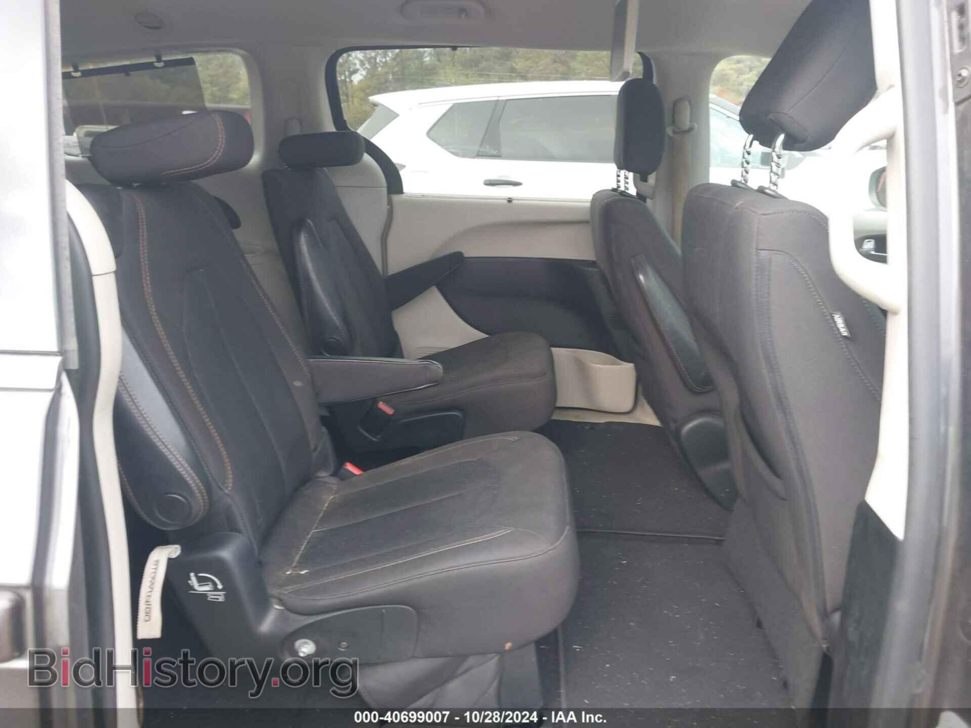 2017 CHRYSLER PACIFICA - VIN: 2C4RC1BG4HR823594 - Photo 8