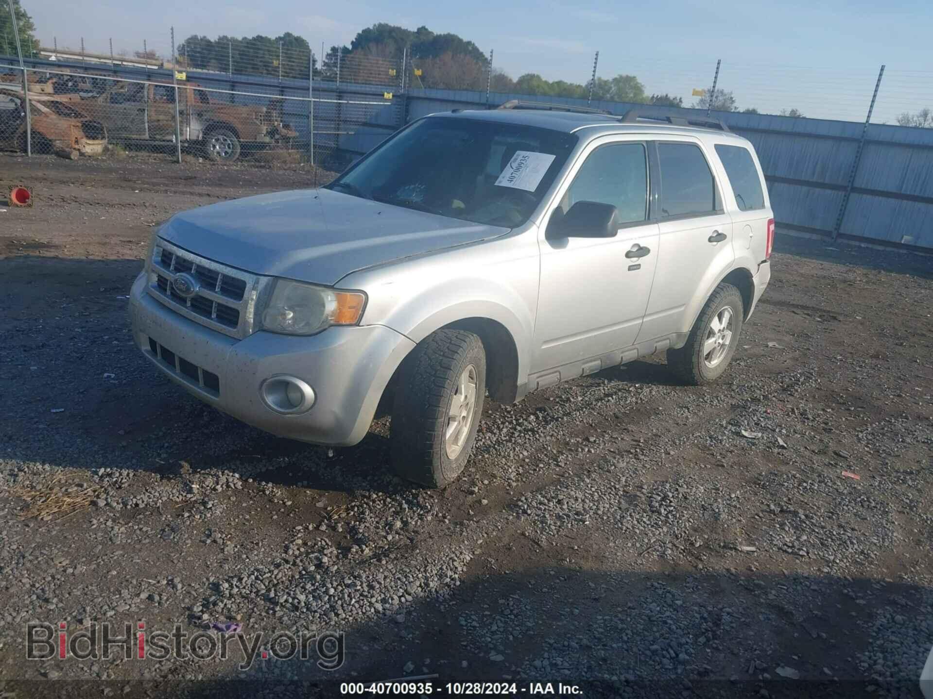 2011 FORD ESCAPE - VIN: 1FMCU0D78BKB33763 - Photo 2