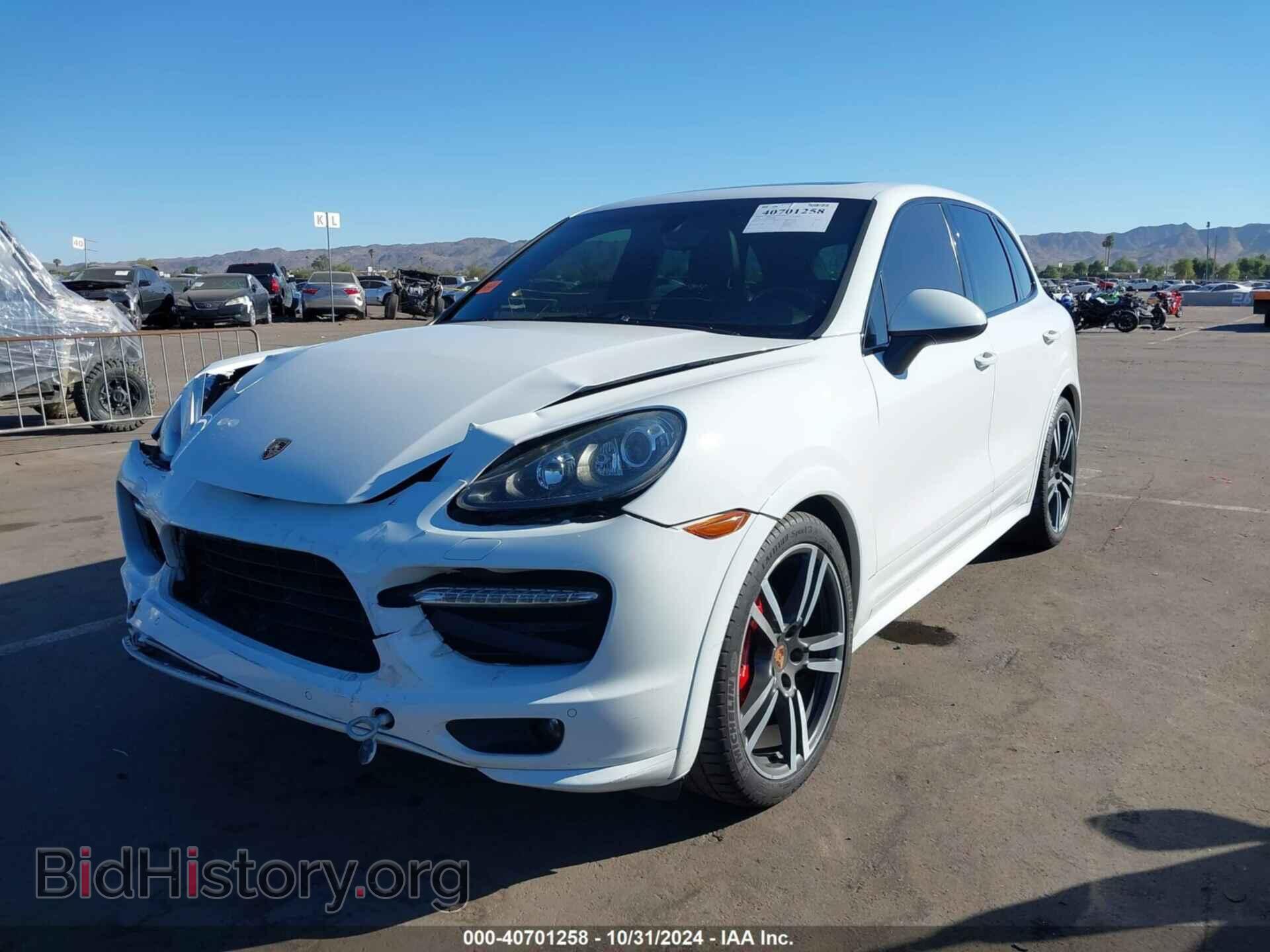 2013 PORSCHE CAYENNE - VIN: WP1AD2A21DLA79184 - Photo 2