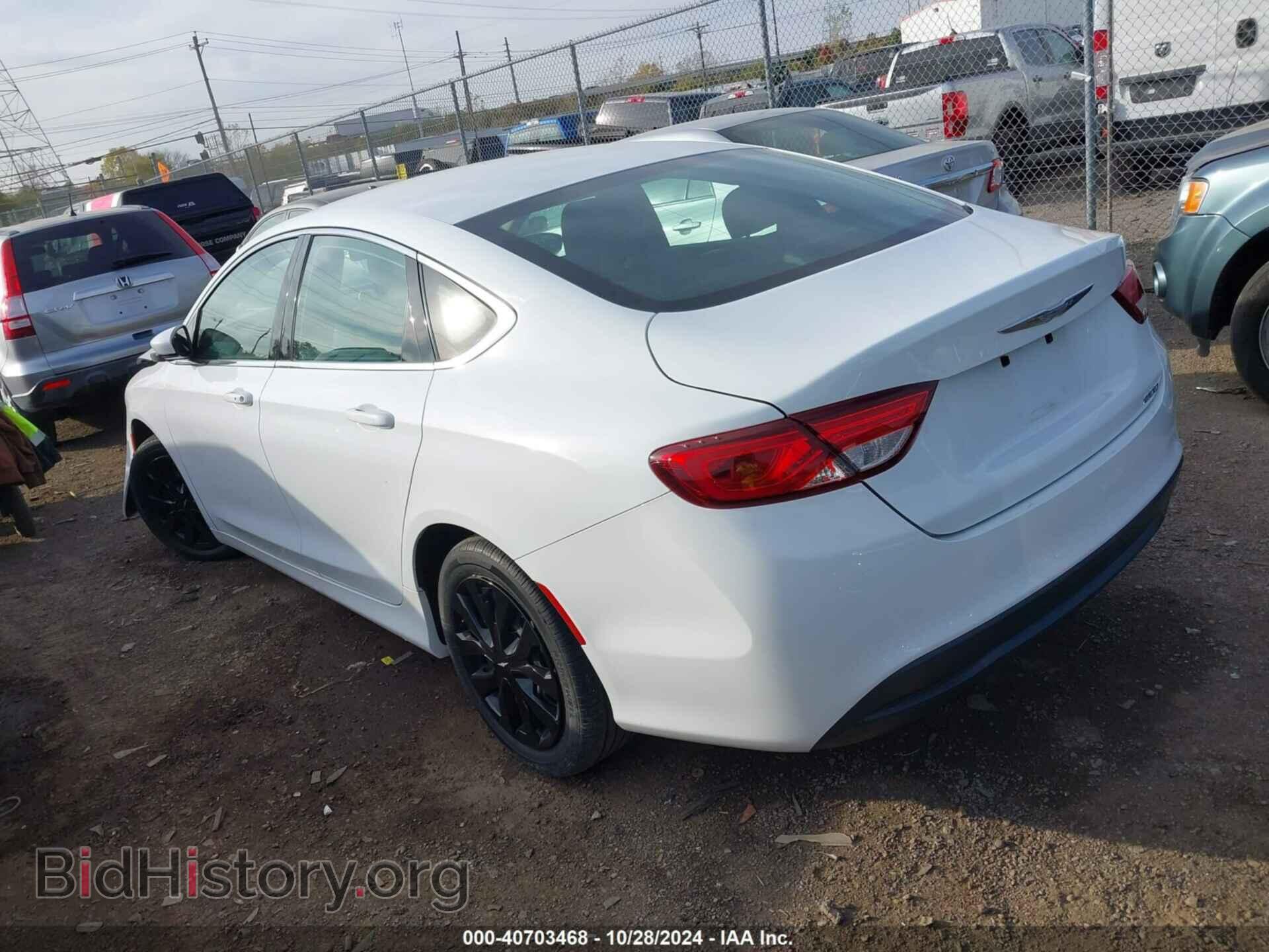 2016 CHRYSLER 200 - VIN: 1C3CCCFB1GN172554 - Фото 3
