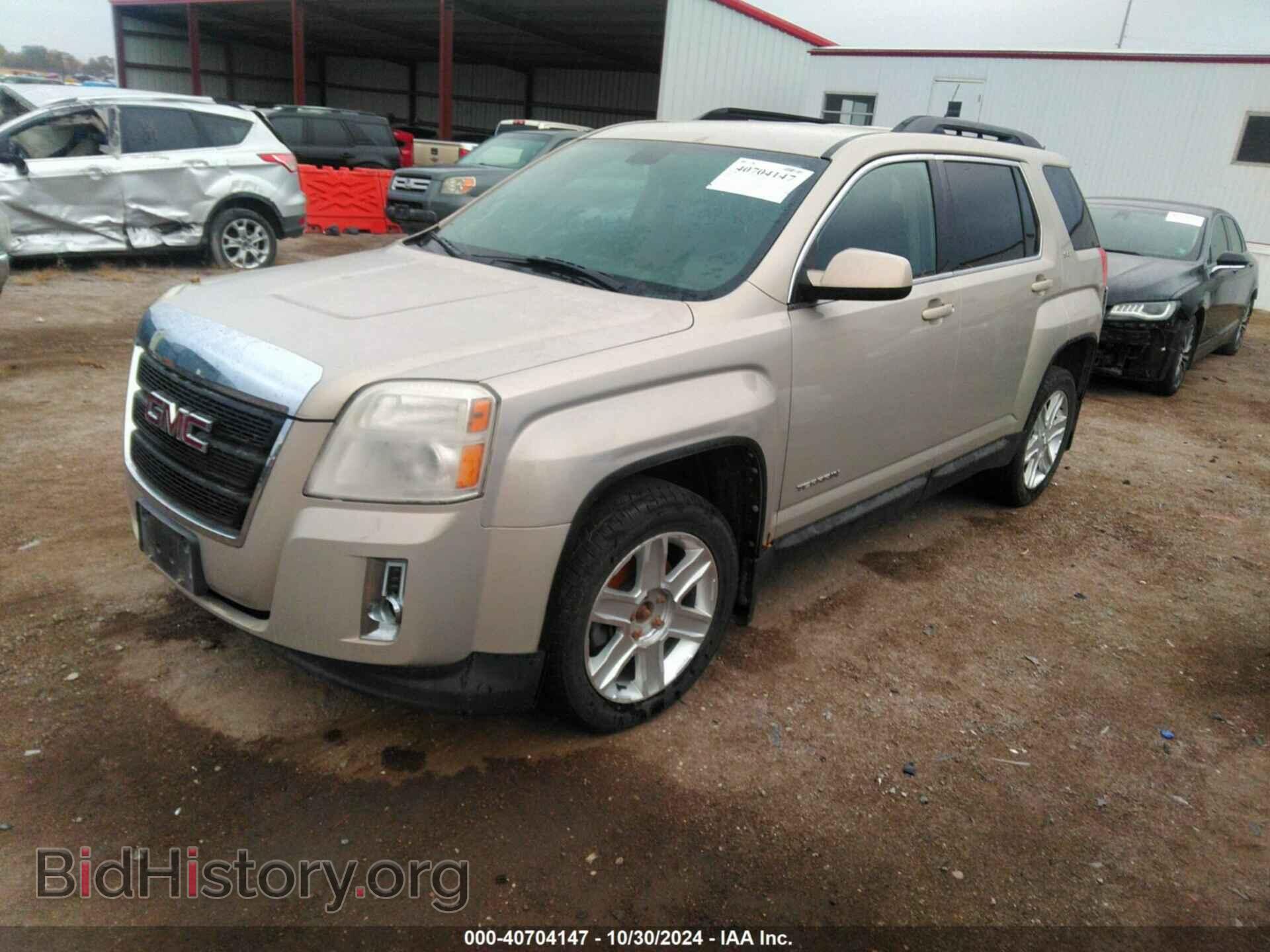 2011 GMC TERRAIN - VIN: 2CTALUEC1B6360768 - Photo 2