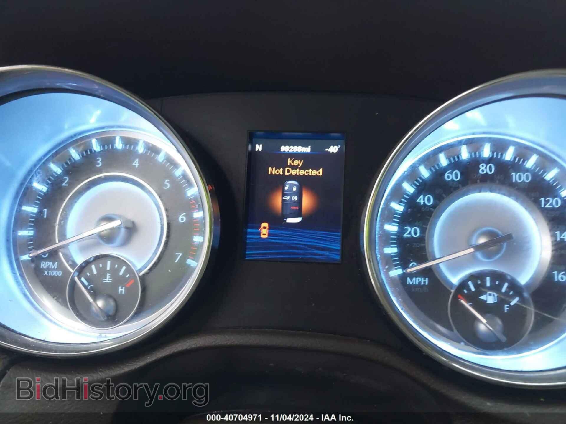 2012 CHRYSLER 300C - VIN: 2C3CCAPT6CH253936 - Фото 11