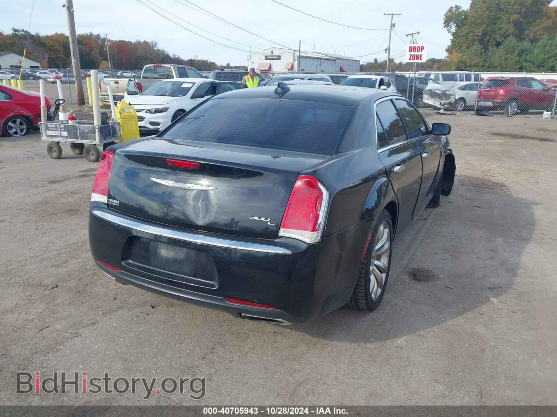 2016 CHRYSLER 300C - VIN: 2C3CCAET8GH295839 - Фото 4