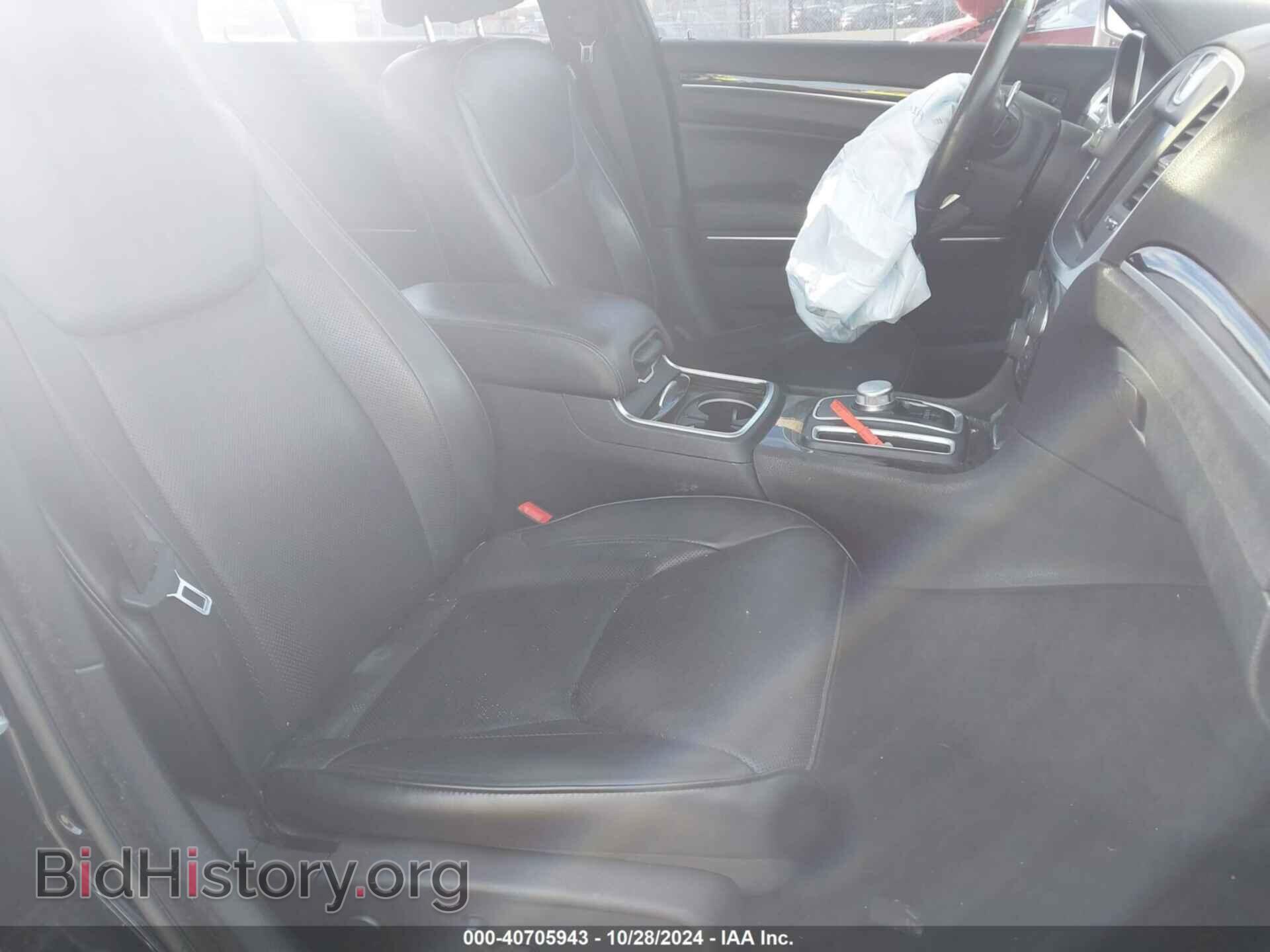 2016 CHRYSLER 300C - VIN: 2C3CCAET8GH295839 - Фото 5