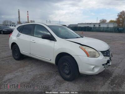 2013 Nissan ROGUE S, белый — VIN JN8AS5MT7DW521739, IAAI