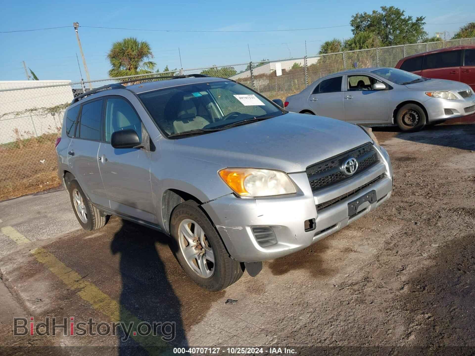 Photo 2T3BF4DV5BW085453 - TOYOTA RAV4 2011
