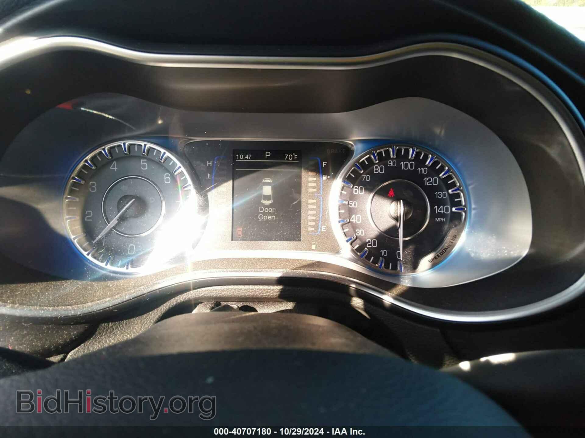 2015 CHRYSLER 200 - VIN: 1C3CCCAB1FN555819 - Фото 7