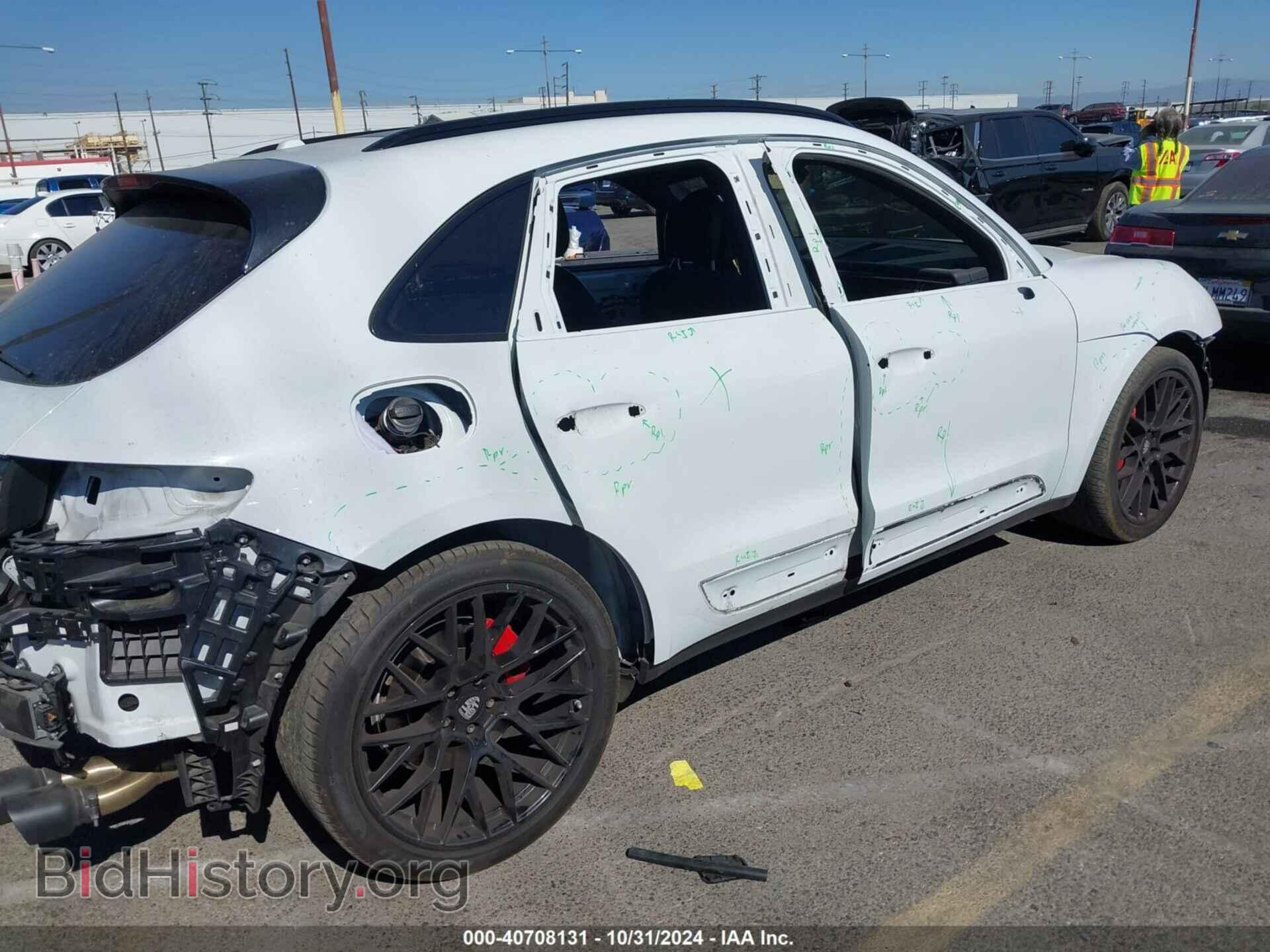 2019 PORSCHE MACAN - VIN: WP1AB2A59KLB32694 - Фото 4