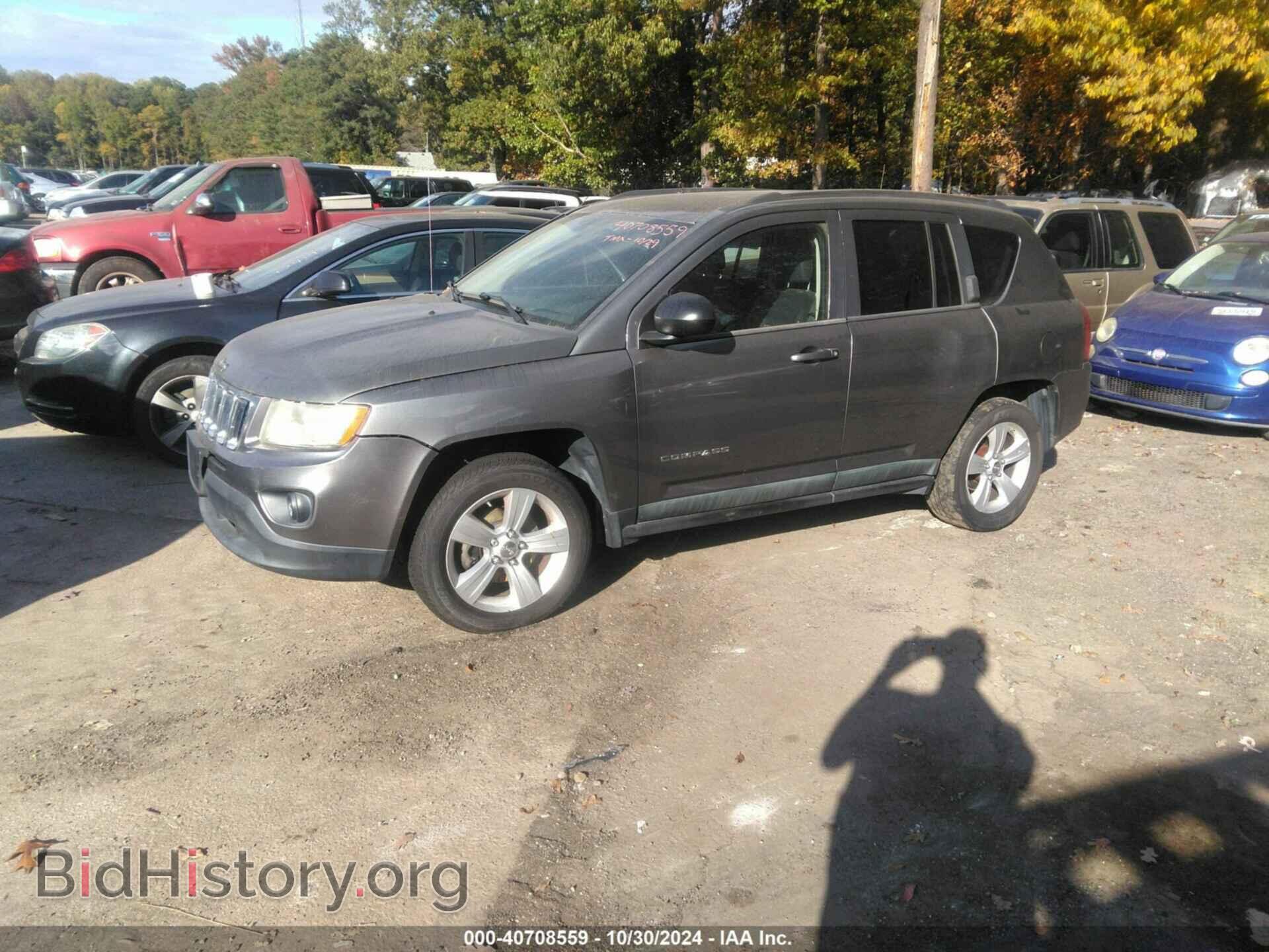 2011 JEEP COMPASS - VIN: 1J4NF1FBXBD243713 - Photo 2