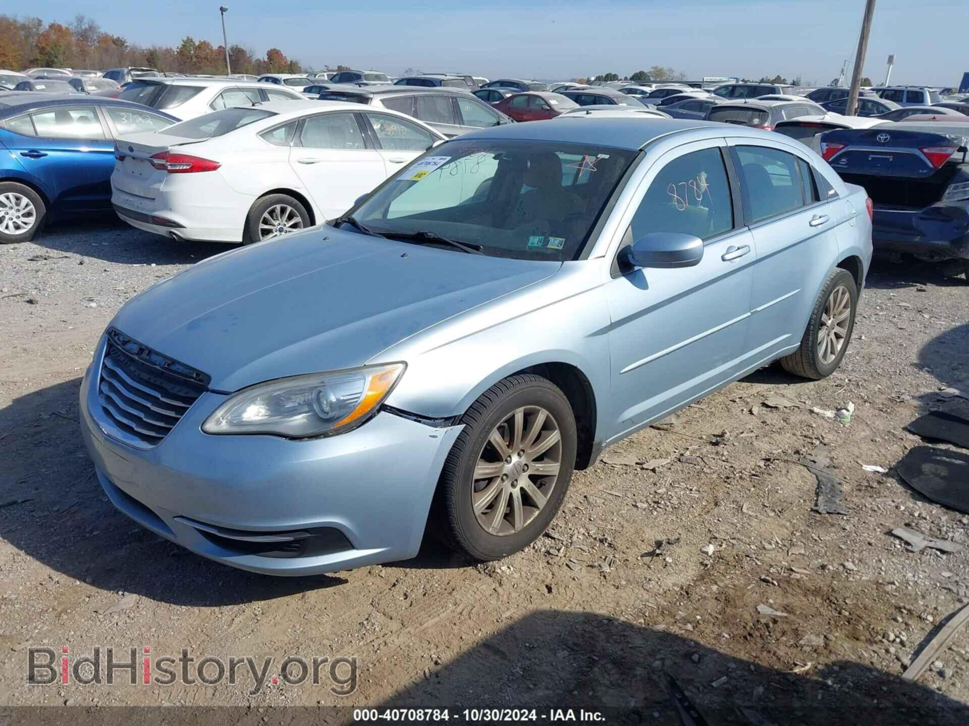 2013 CHRYSLER 200 - VIN: 1C3CCBBB8DN557833 - Фото 2