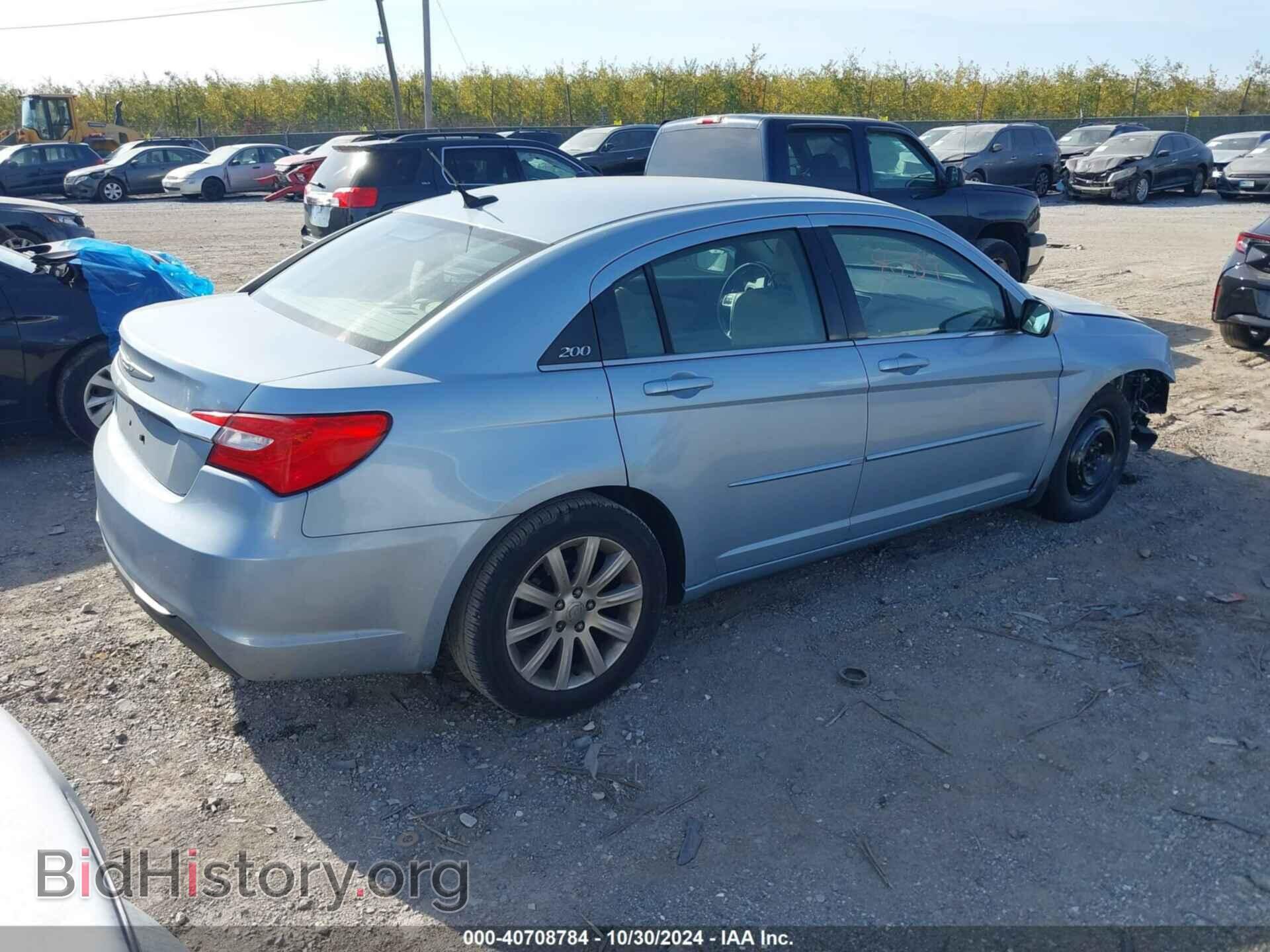 2013 CHRYSLER 200 - VIN: 1C3CCBBB8DN557833 - Фото 4