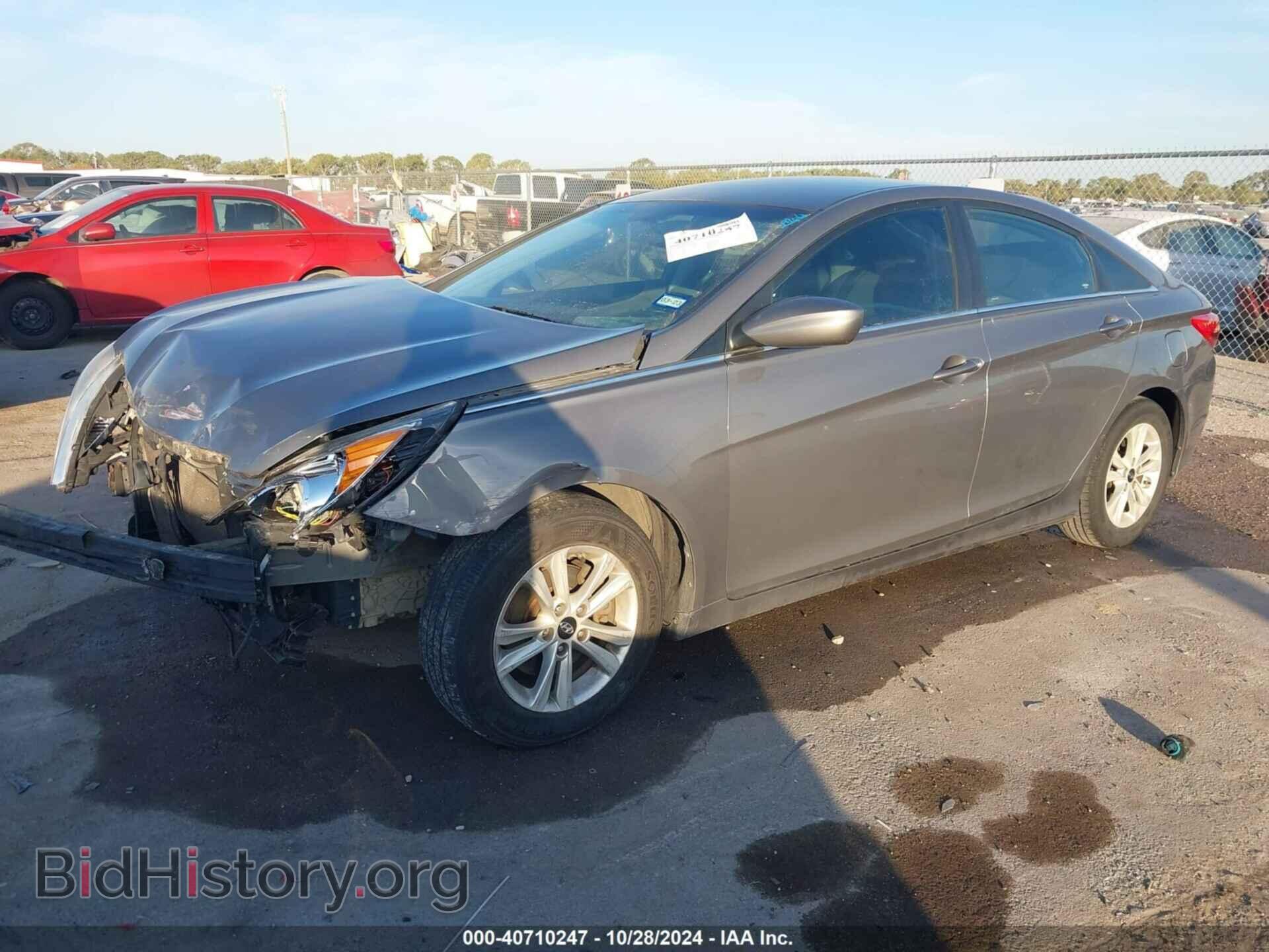2013 HYUNDAI SONATA - VIN: 5NPEB4AC6DH771765 - Фото 2