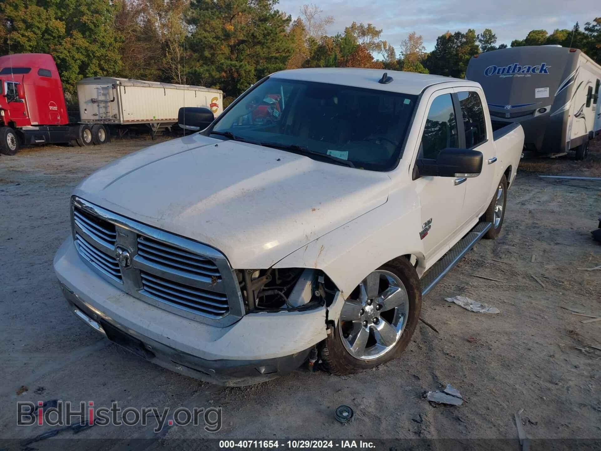 2017 RAM 1500 - VIN: 3C6RR7LT5HG593980 - Фото 2