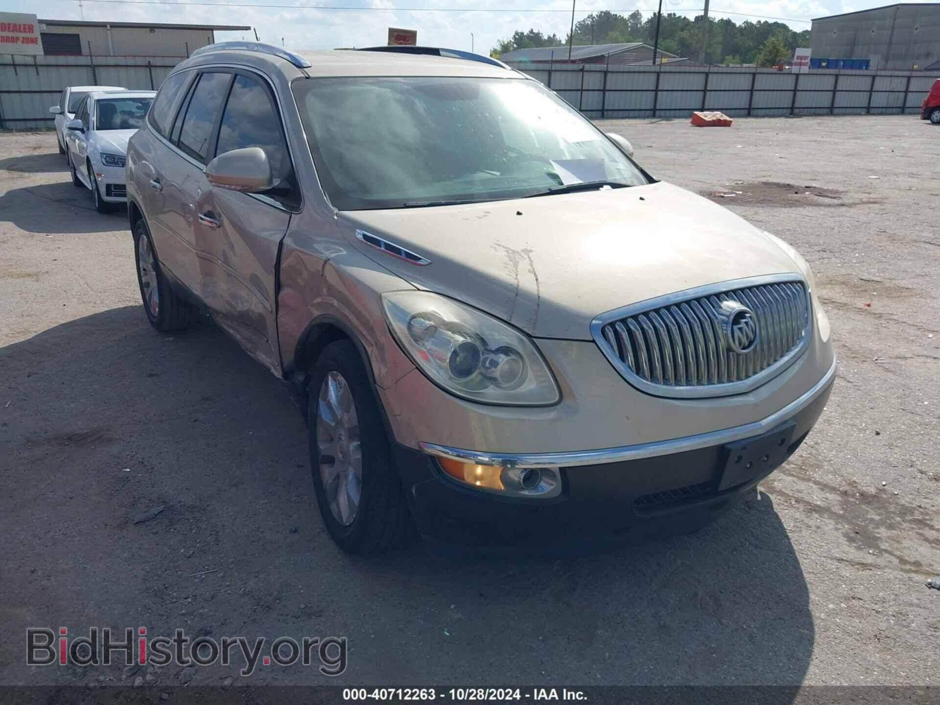Photo 5GAKRCED0BJ112940 - BUICK ENCLAVE 2011