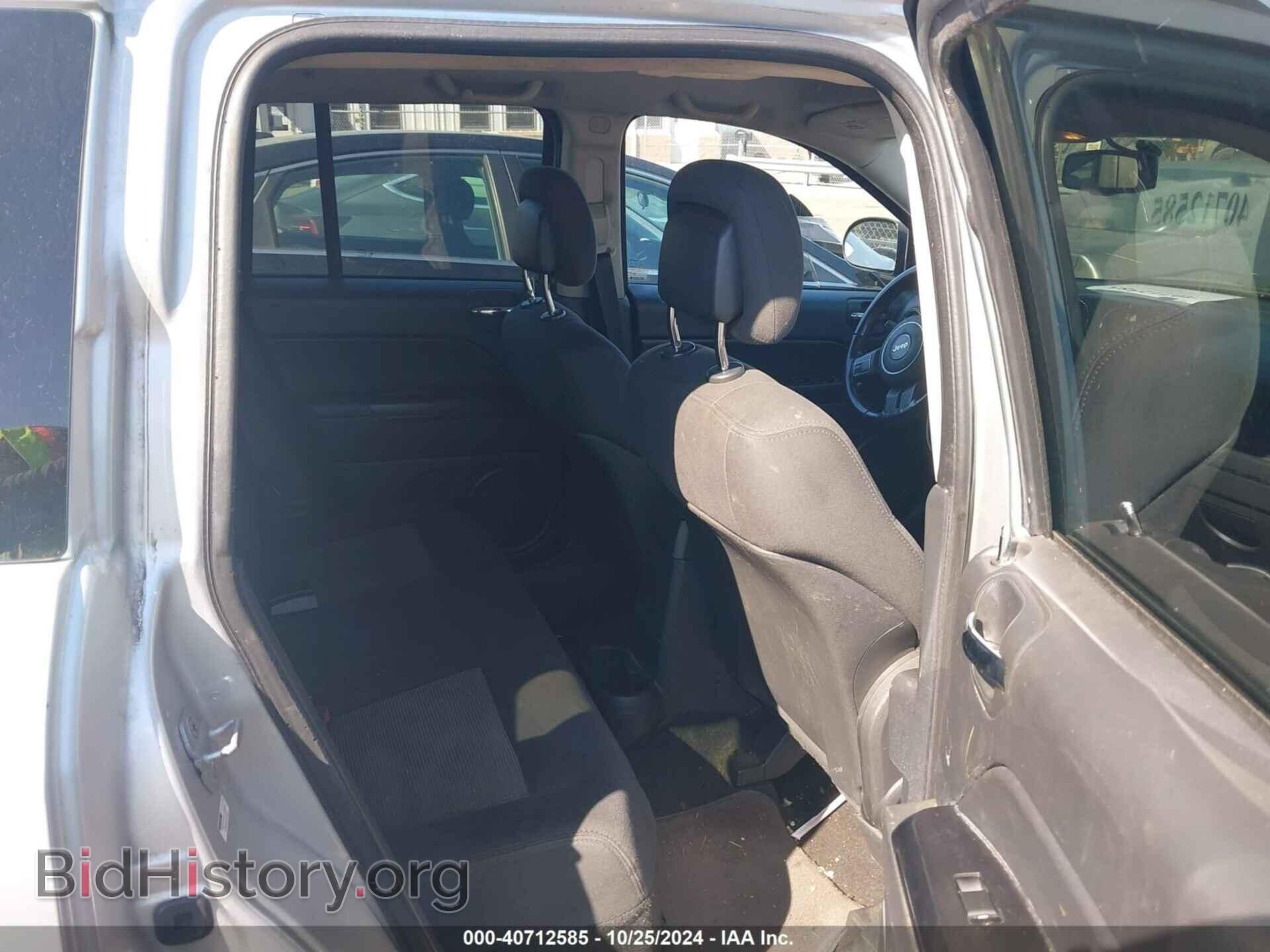 2011 JEEP COMPASS - VIN: 1J4NT1FA5BD236684 - Фото 8