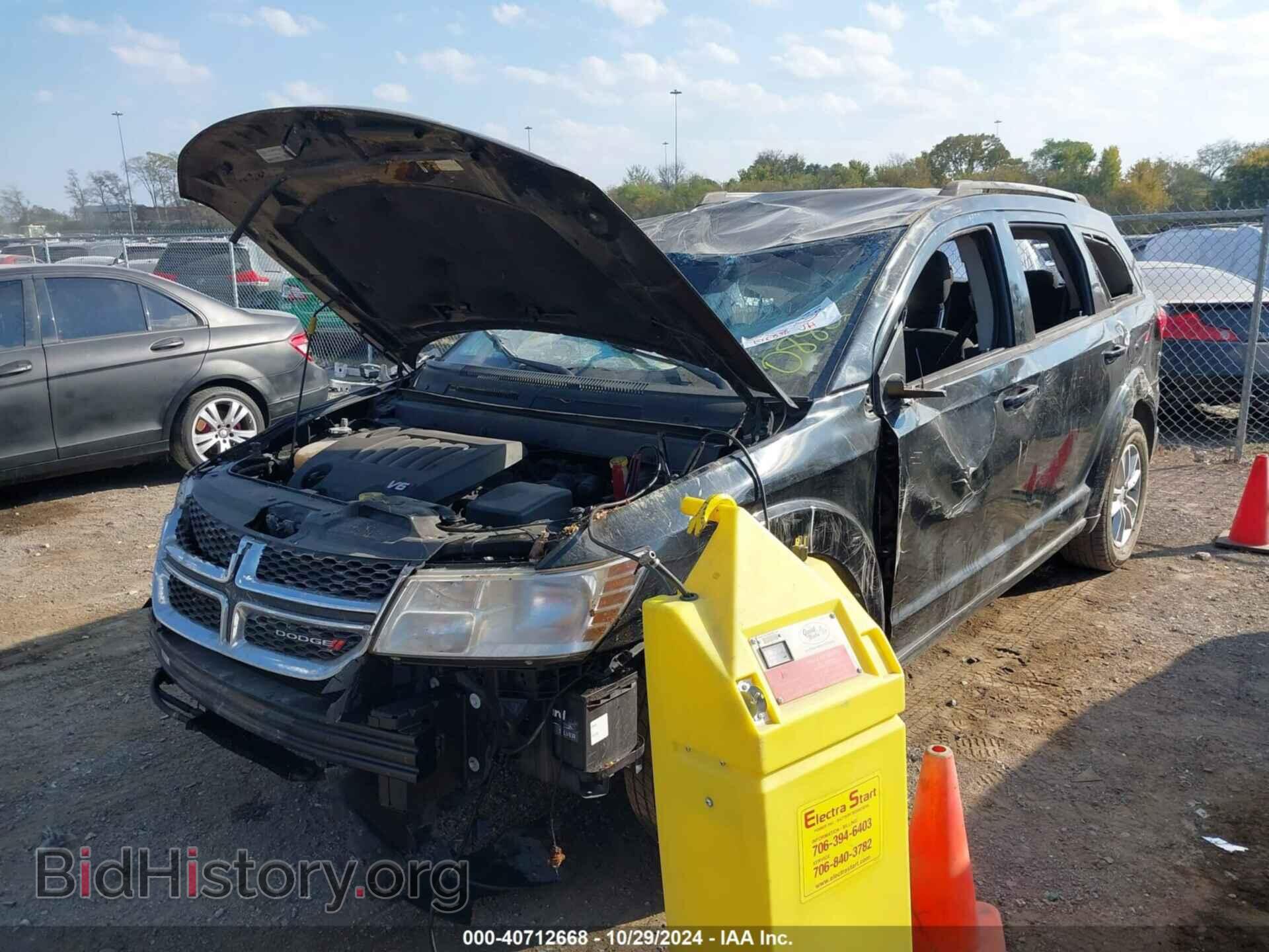 2017 DODGE JOURNEY - VIN: 3C4PDCBG8HT590882 - Фото 2