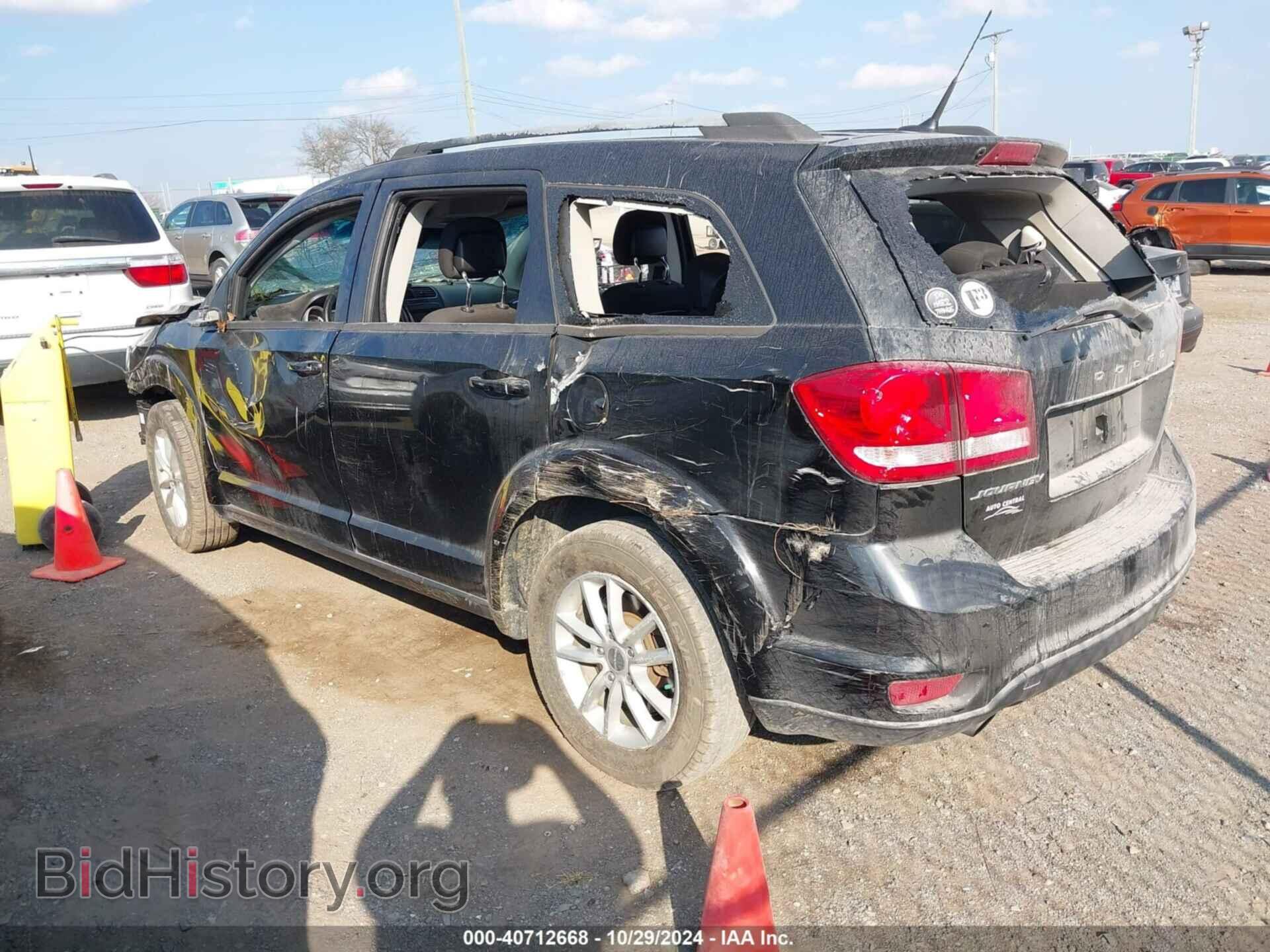 2017 DODGE JOURNEY - VIN: 3C4PDCBG8HT590882 - Фото 3