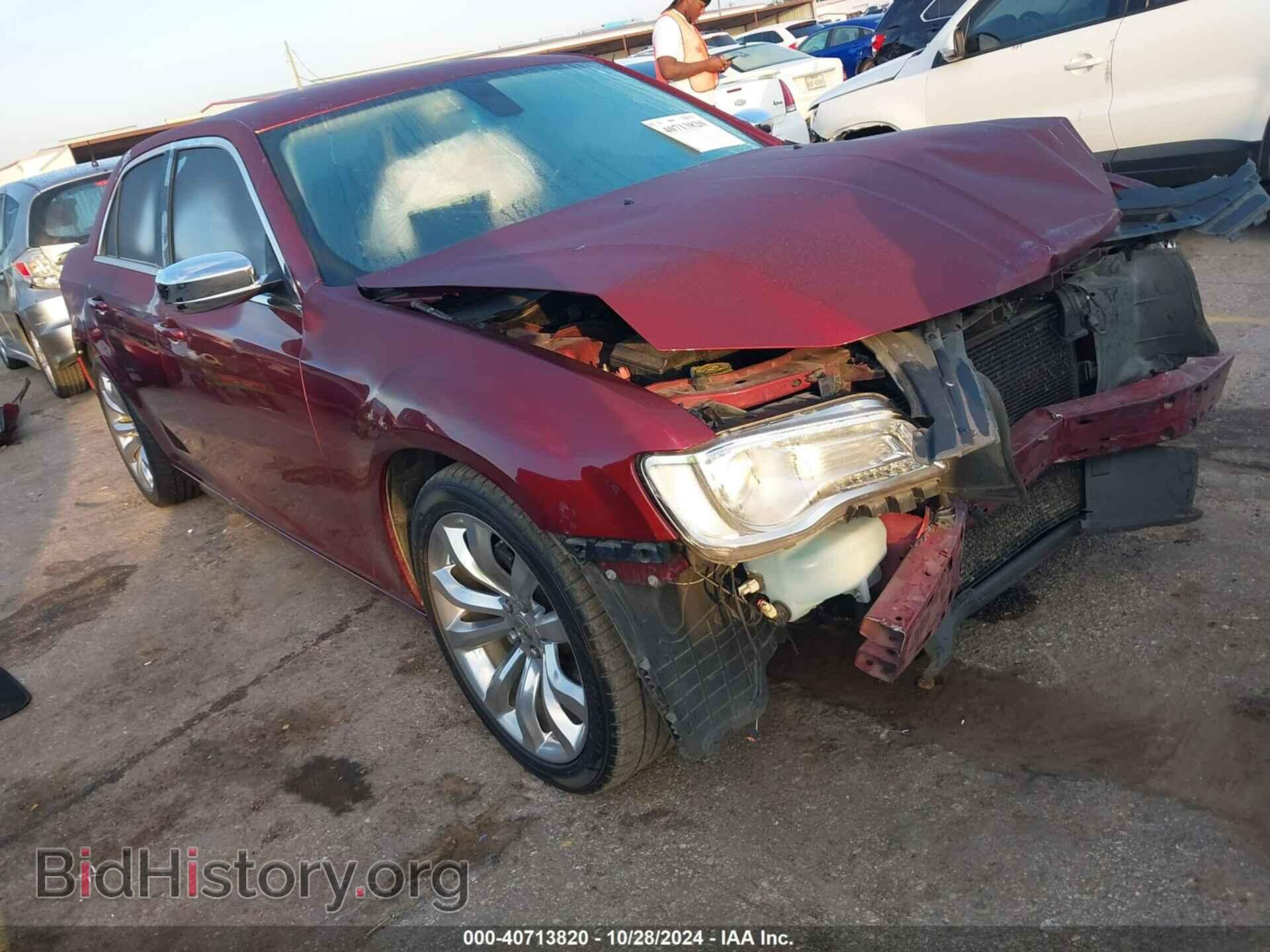 Фотография 2C3CCAAG3KH609883 - CHRYSLER 300 2019