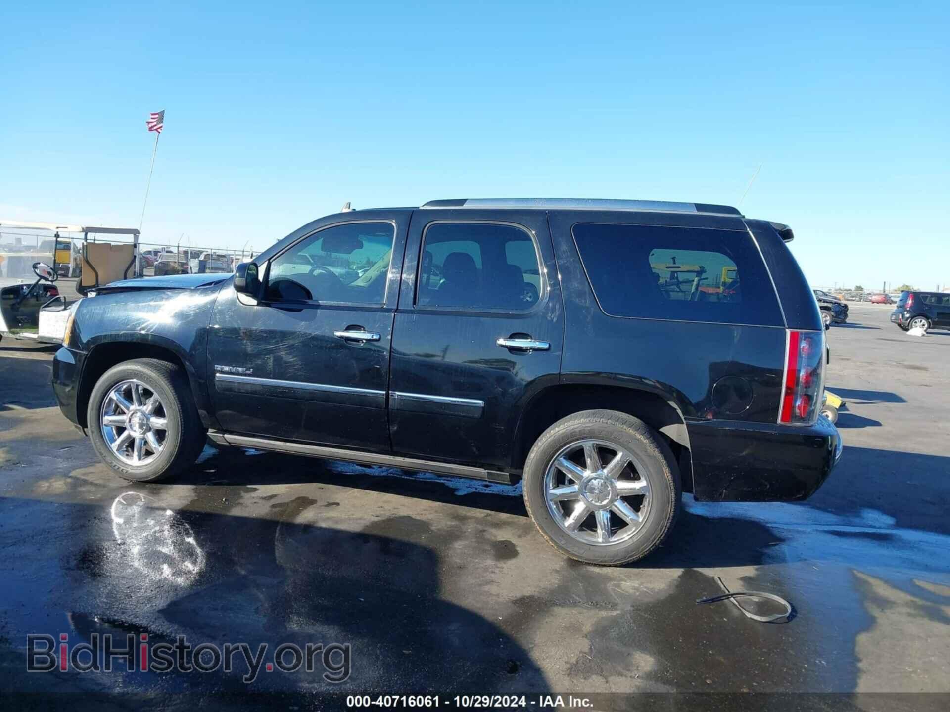 2011 GMC YUKON - VIN: 1GKS1EEF6BR333466 - Фото 14