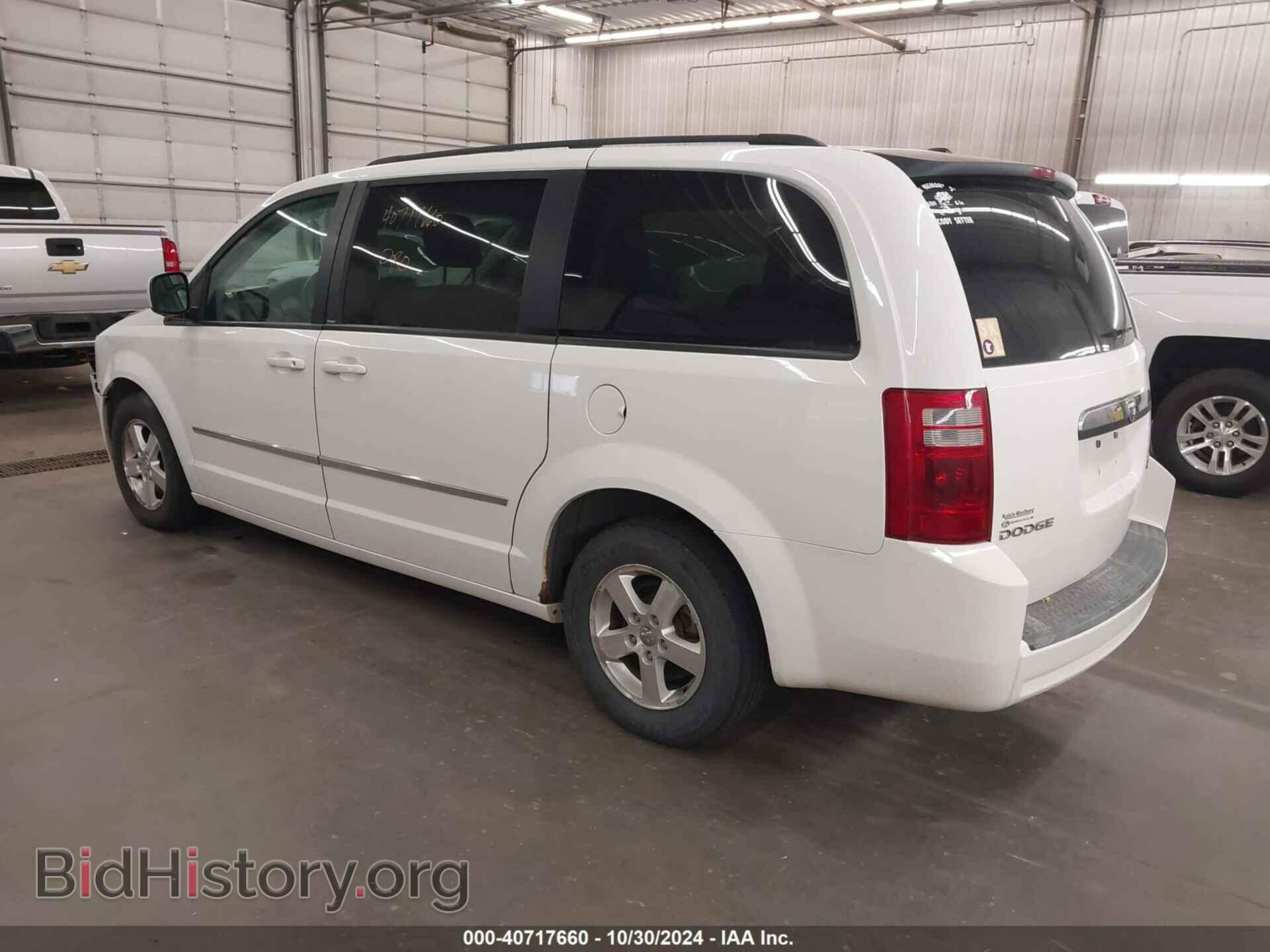 2010 DODGE GRAND CARAVAN - VIN: 2D4RN5D15AR100470 - Фото 3