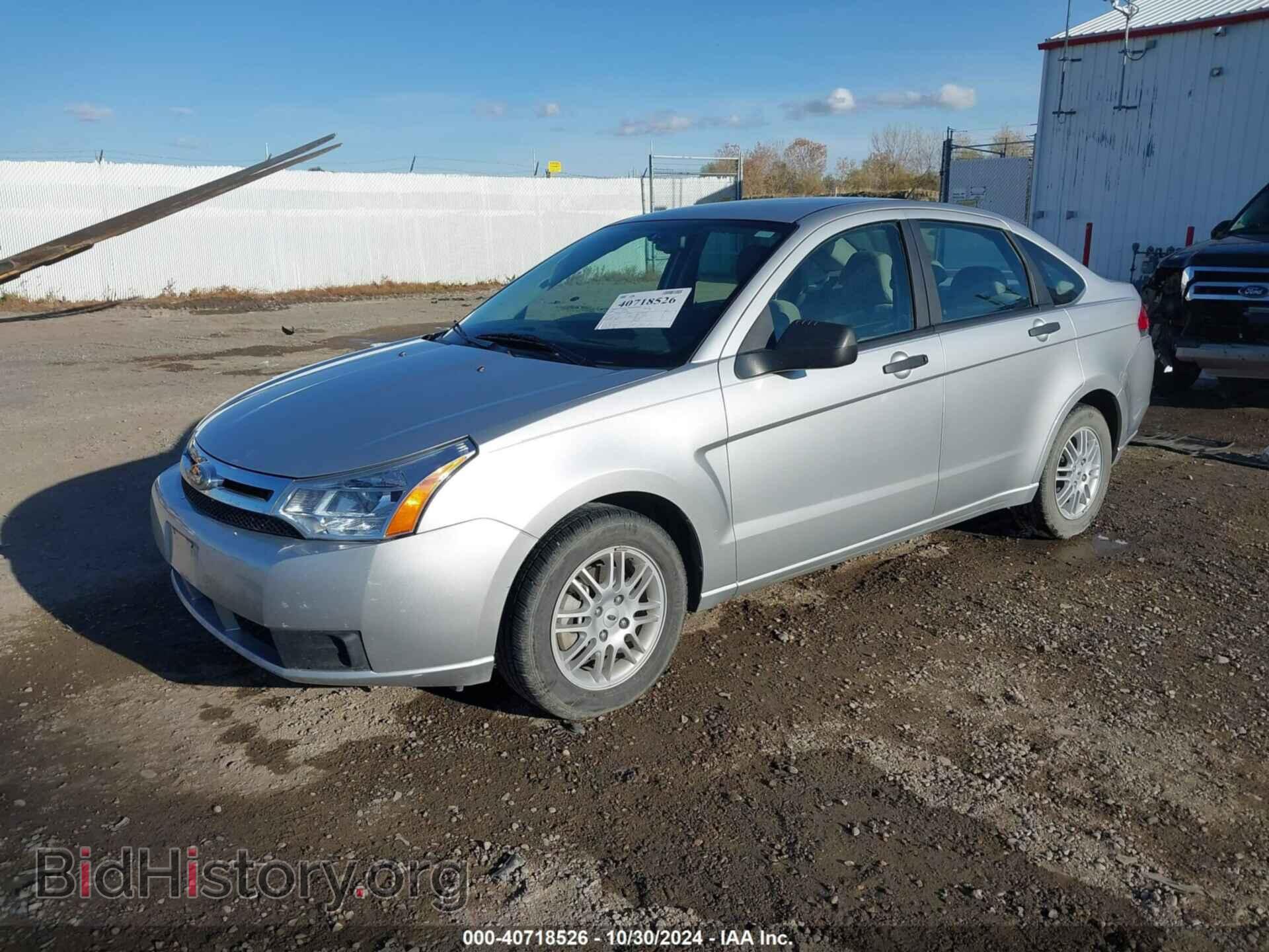 2011 FORD FOCUS - VIN: 1FAHP3FN7BW168002 - Фото 2