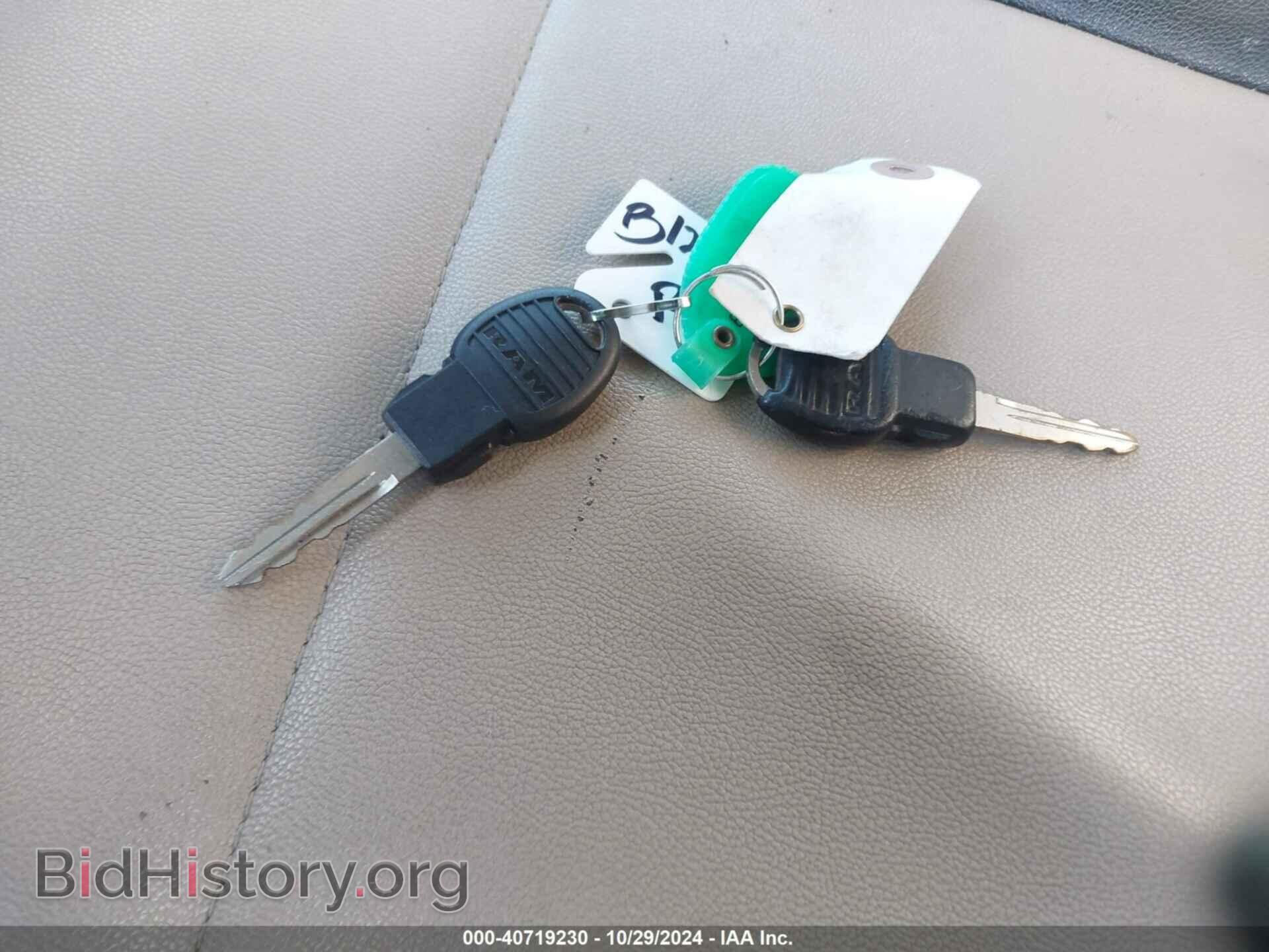 2011 DODGE RAM 2500 - VIN: 3D6WT2CT2BG598250 - Фото 11