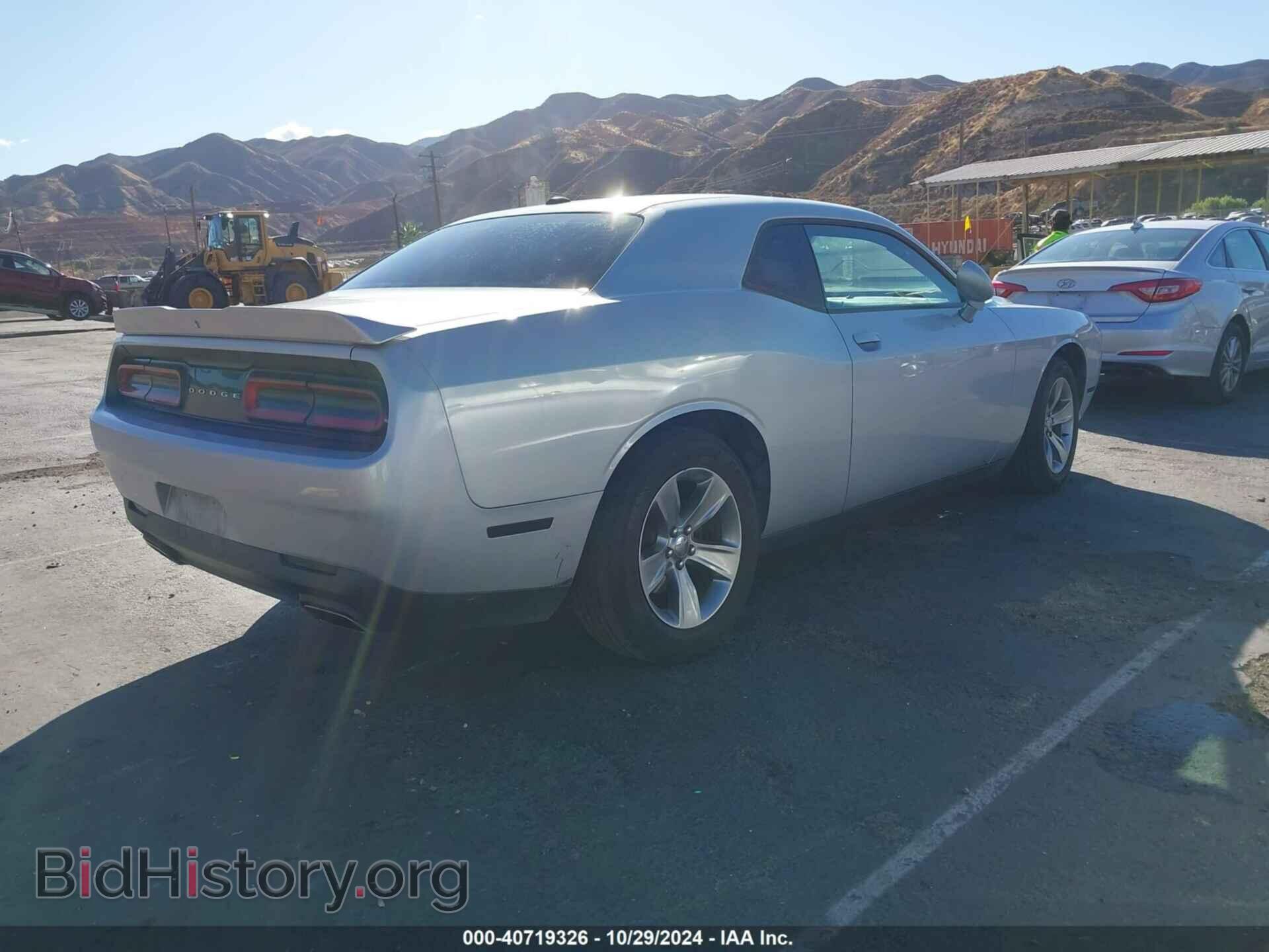 2019 DODGE CHALLENGER - VIN: 2C3CDZAG7KH669970 - Photo 4